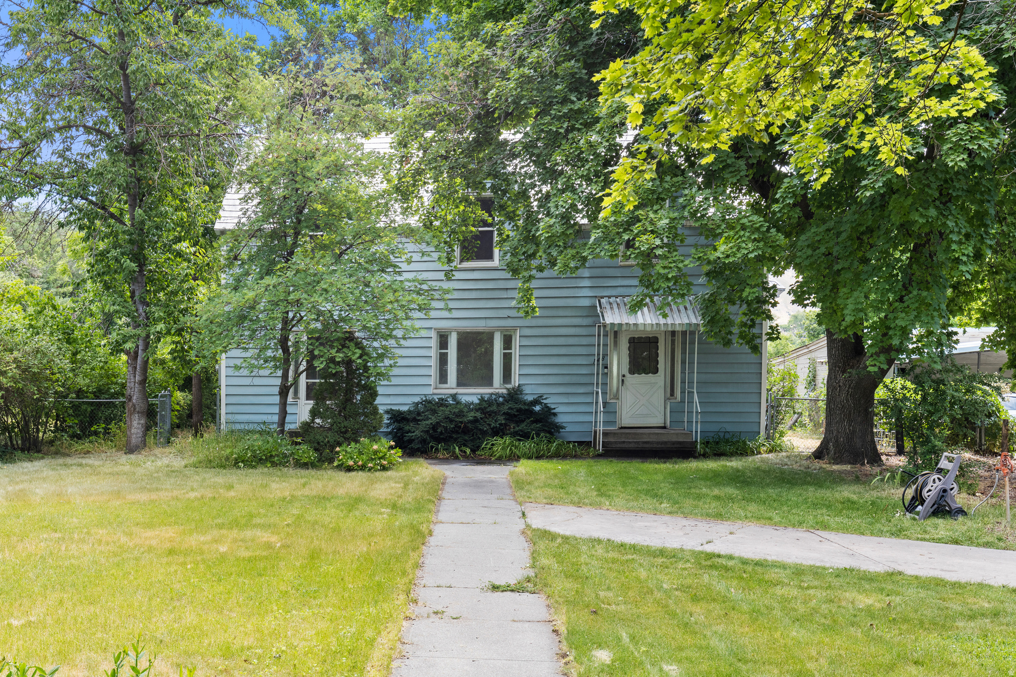 main property photo 0