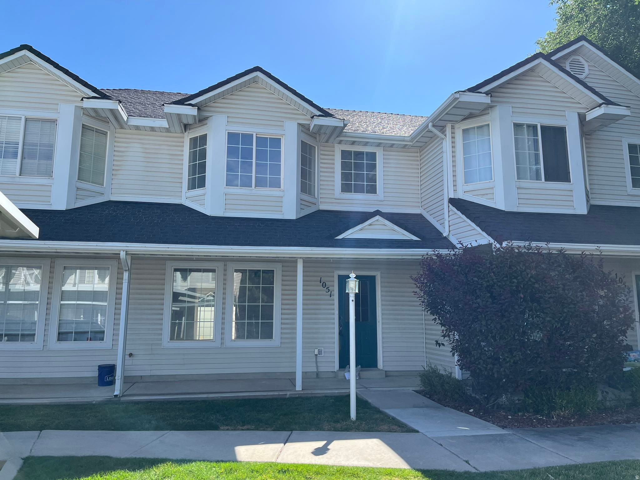 main property photo 0