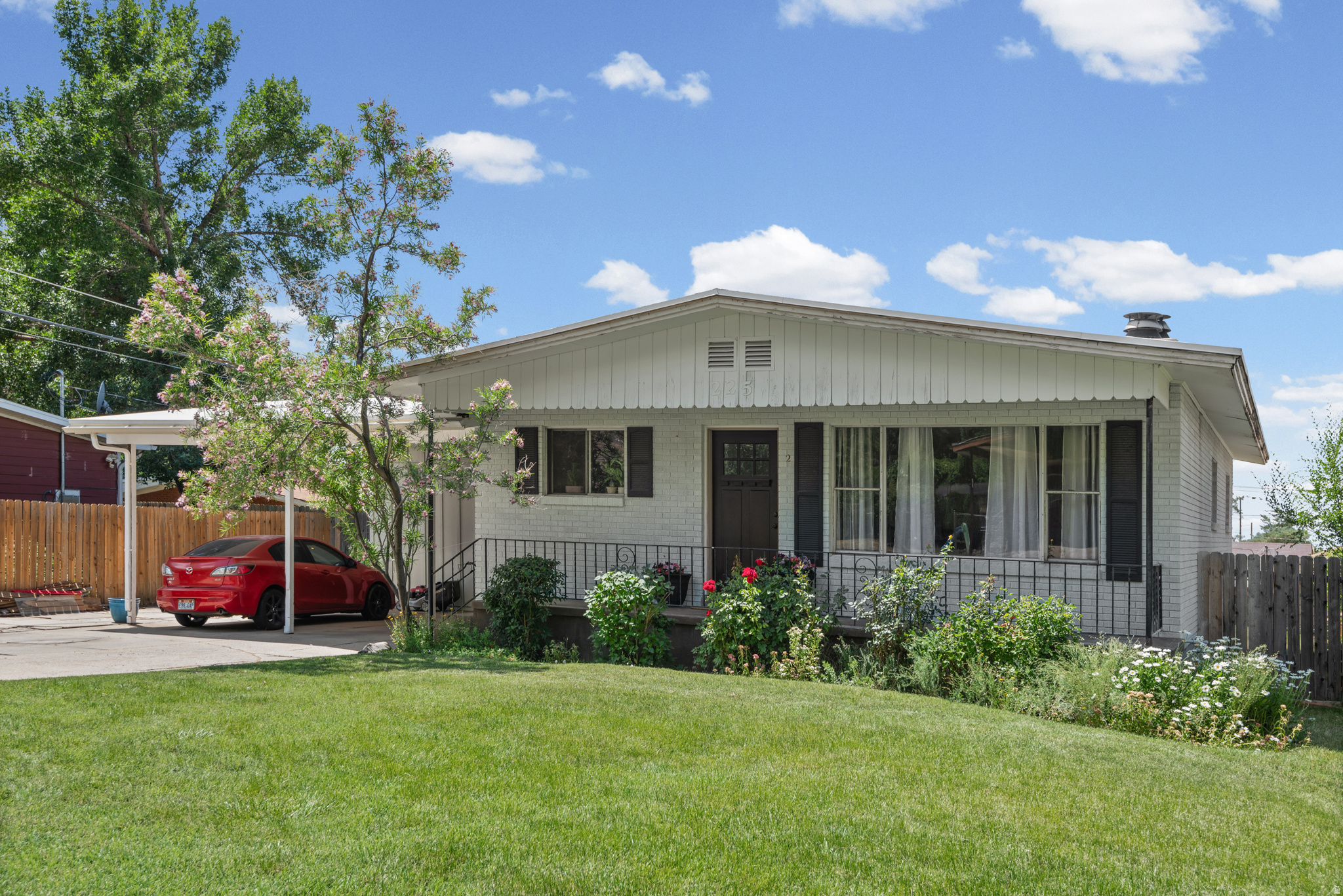 main property photo 0
