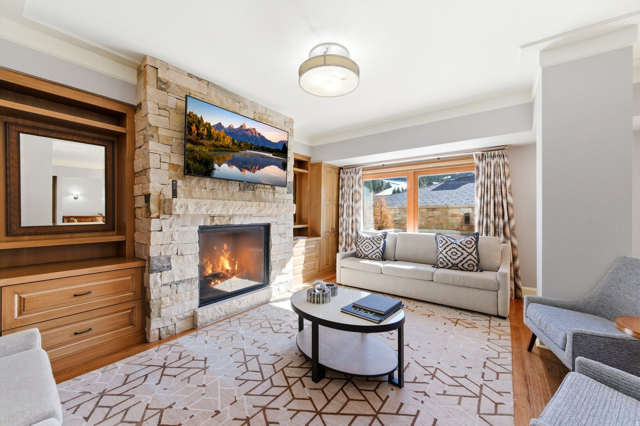 main property photo 0
