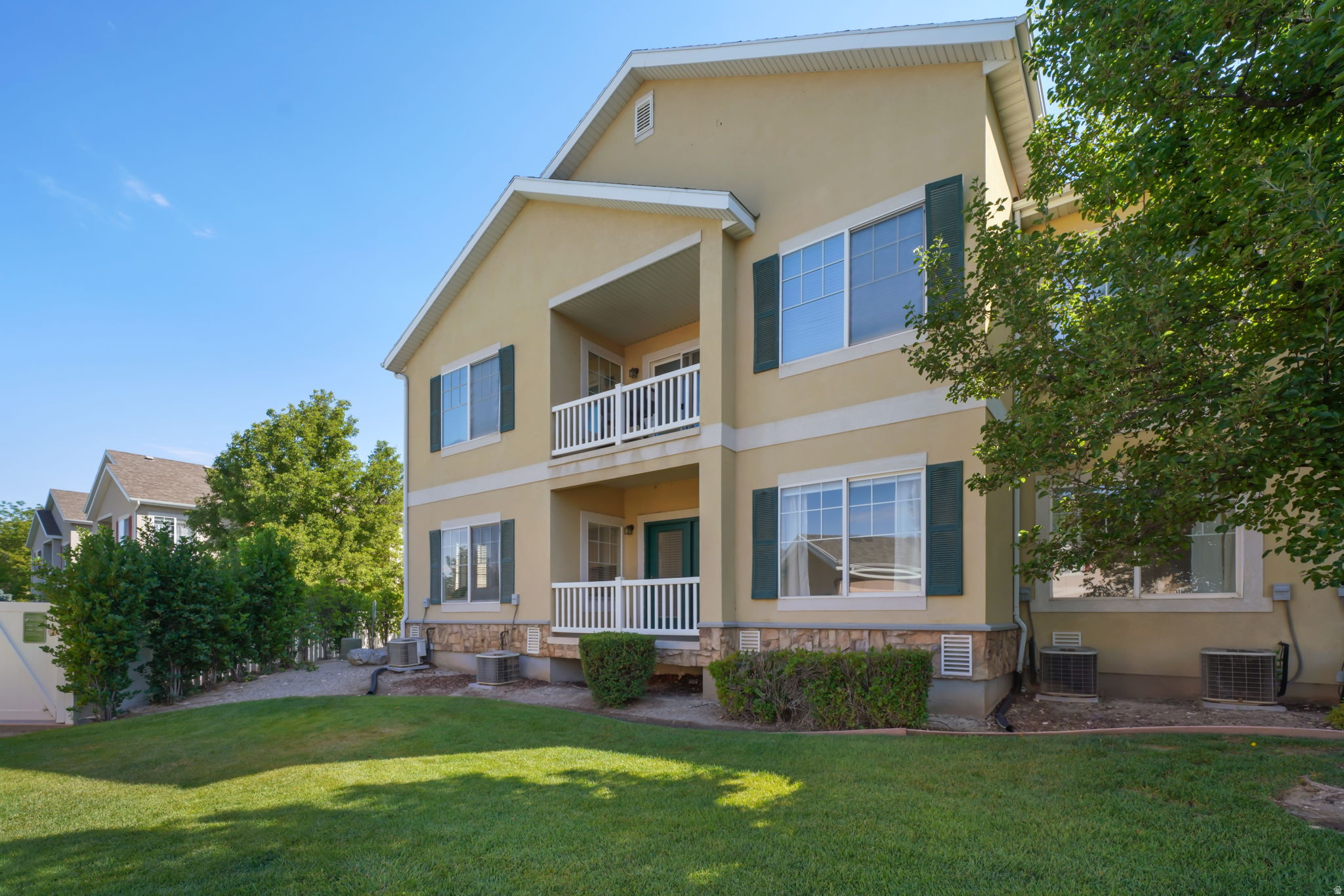 main property photo 0