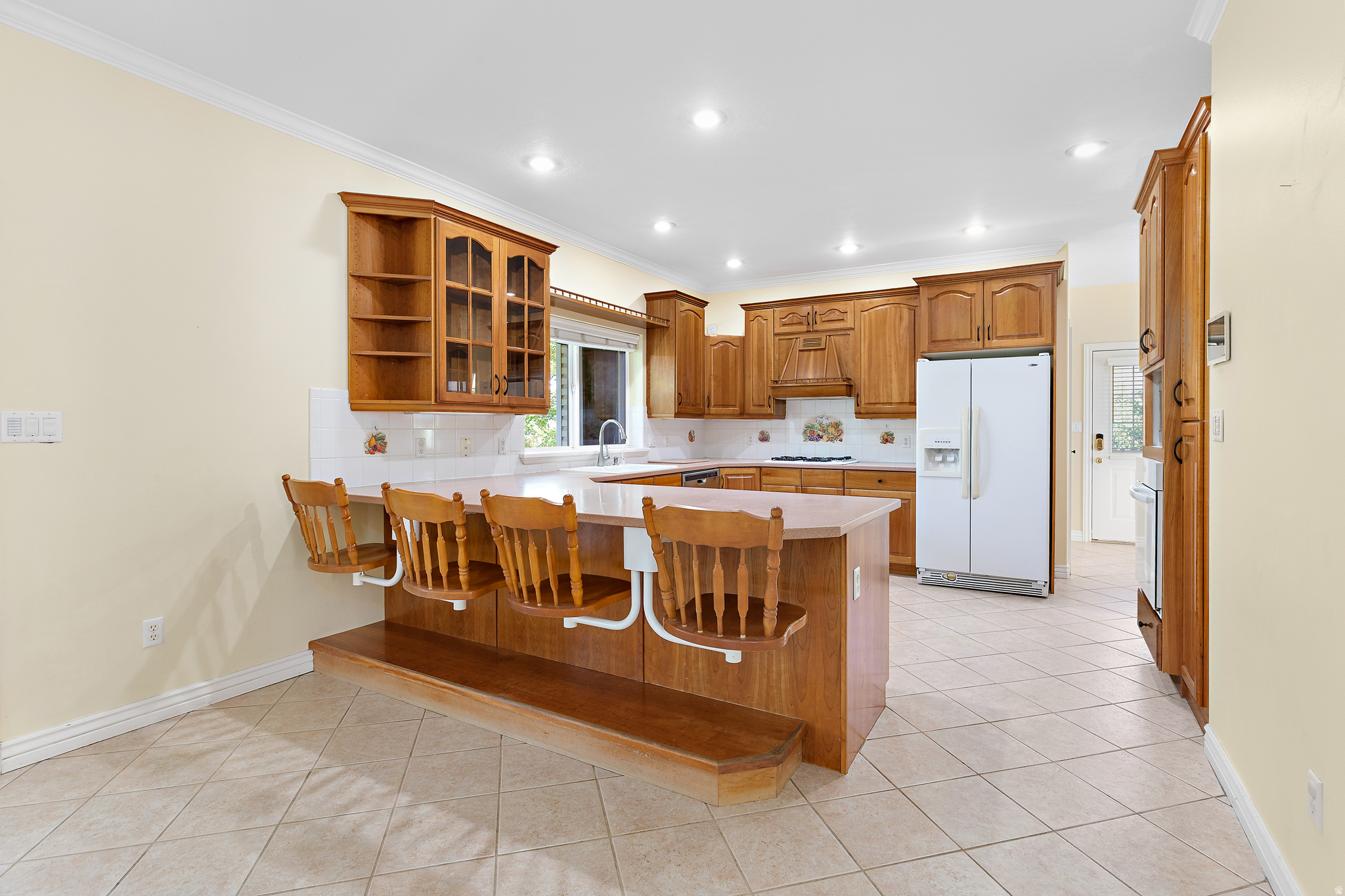main property photo 13