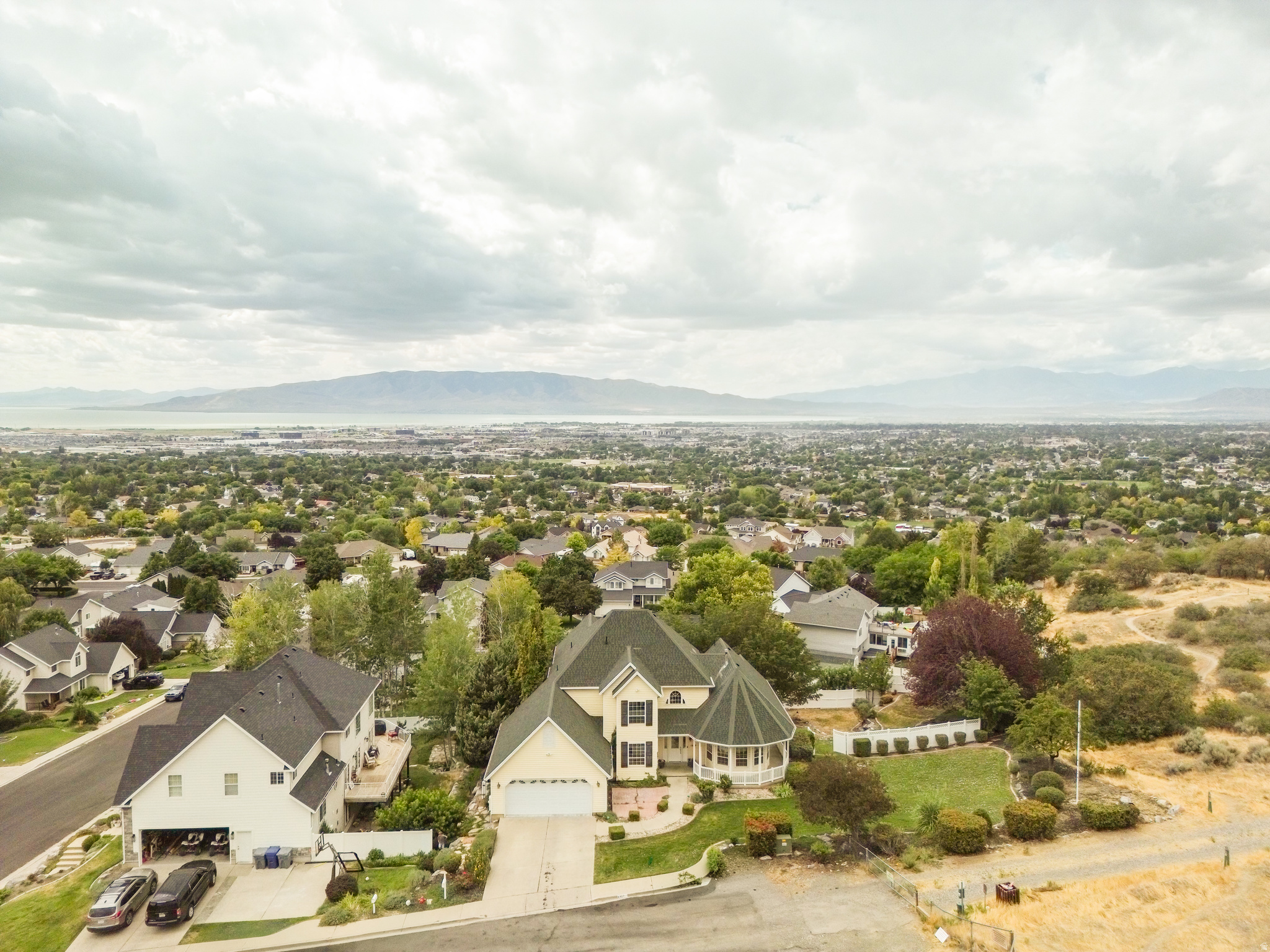 main property photo 74