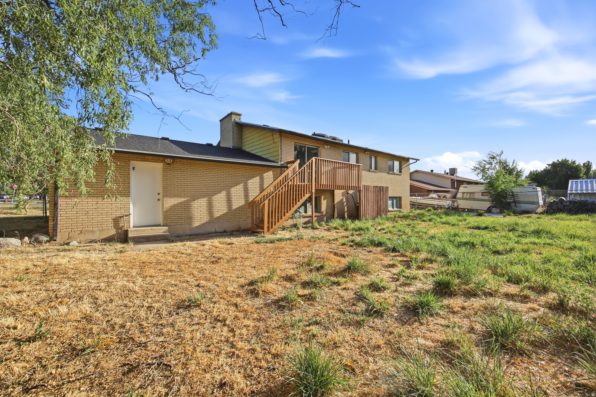 main property photo 27