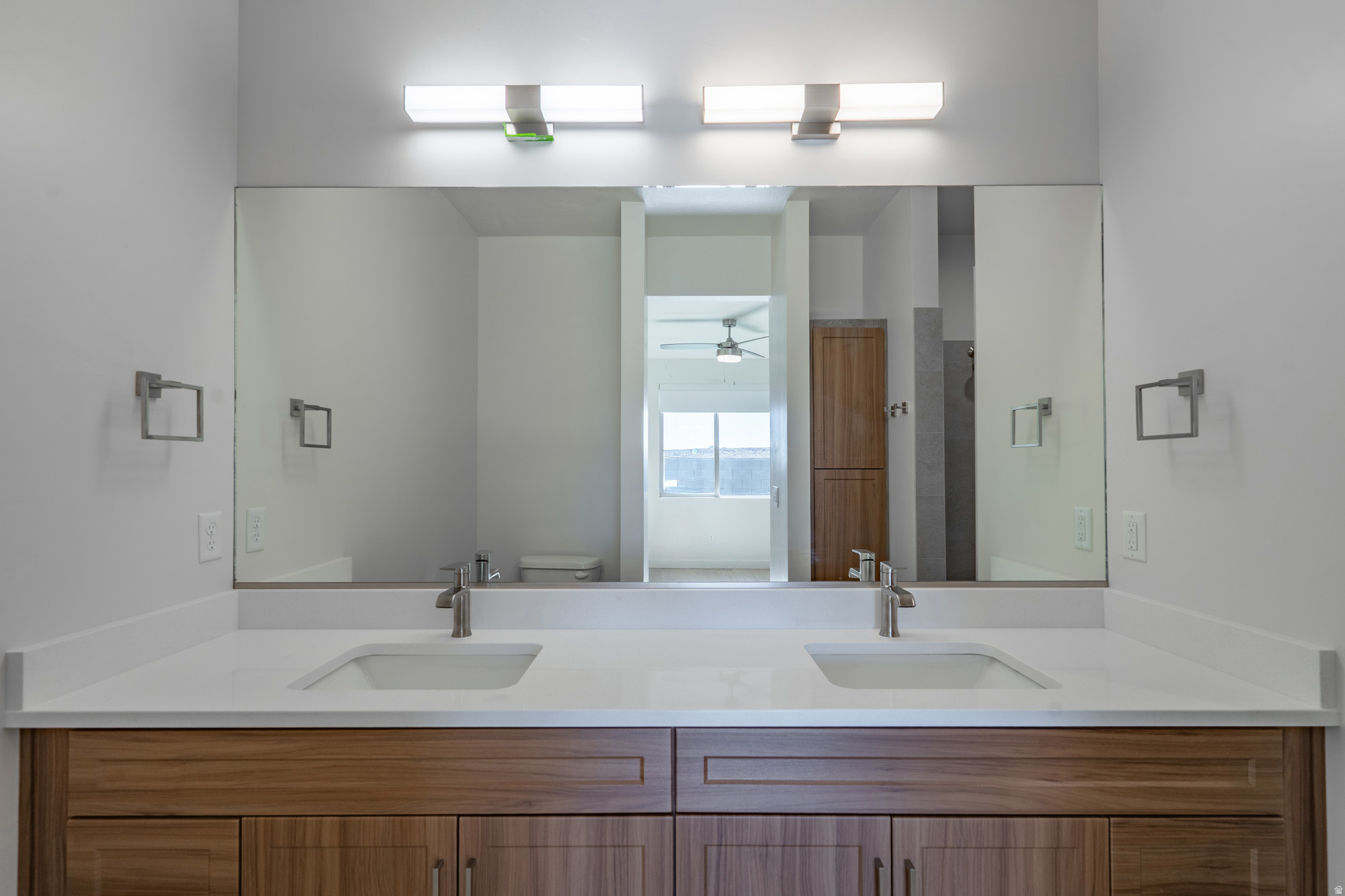 main property photo 64