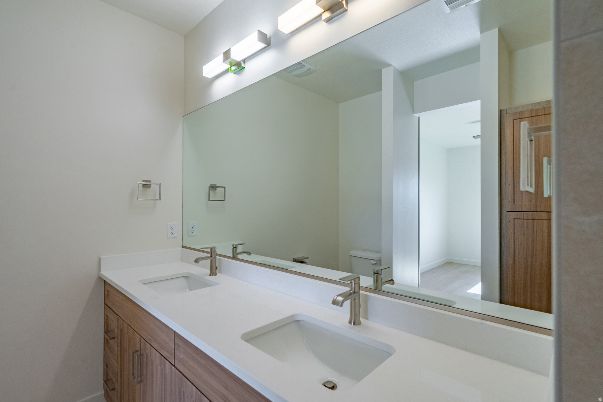 main property photo 65
