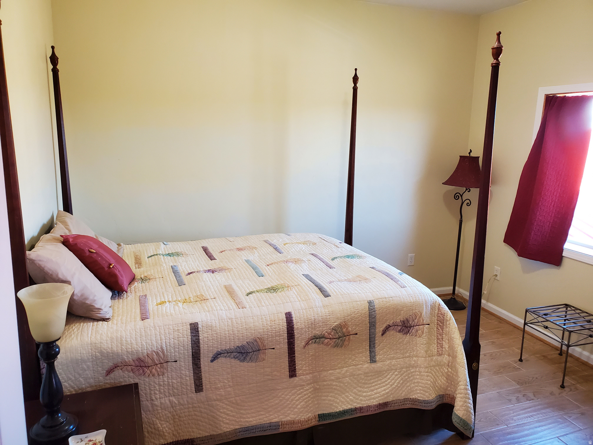 main property photo 16