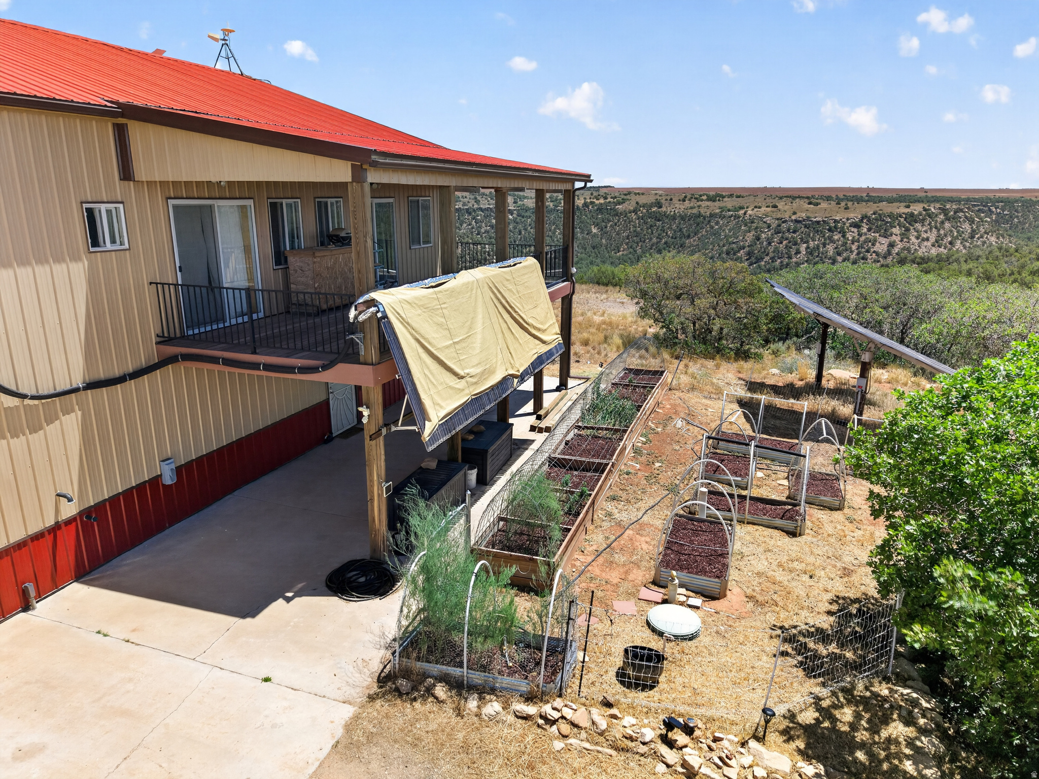 main property photo 45