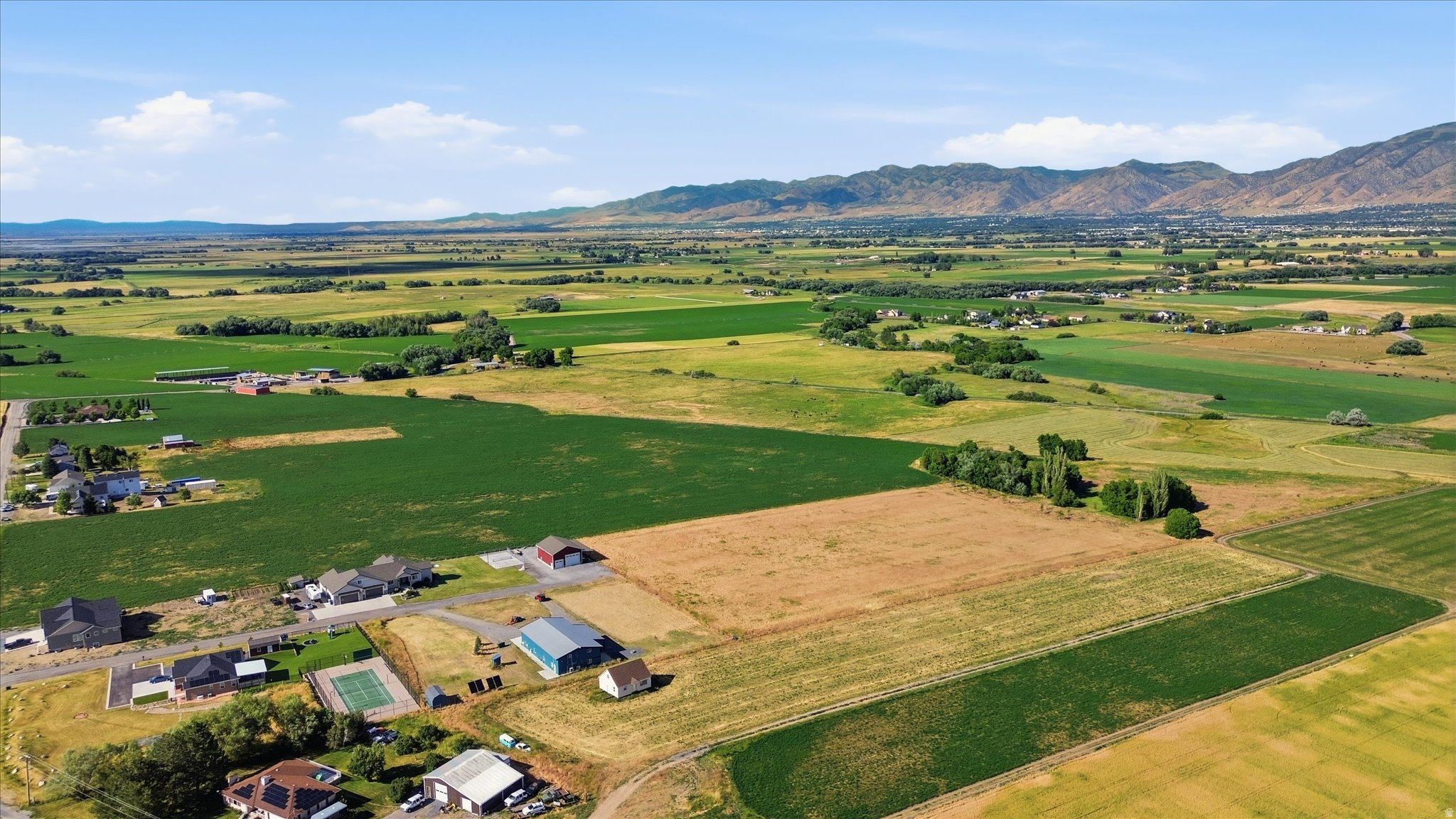 main property photo 17
