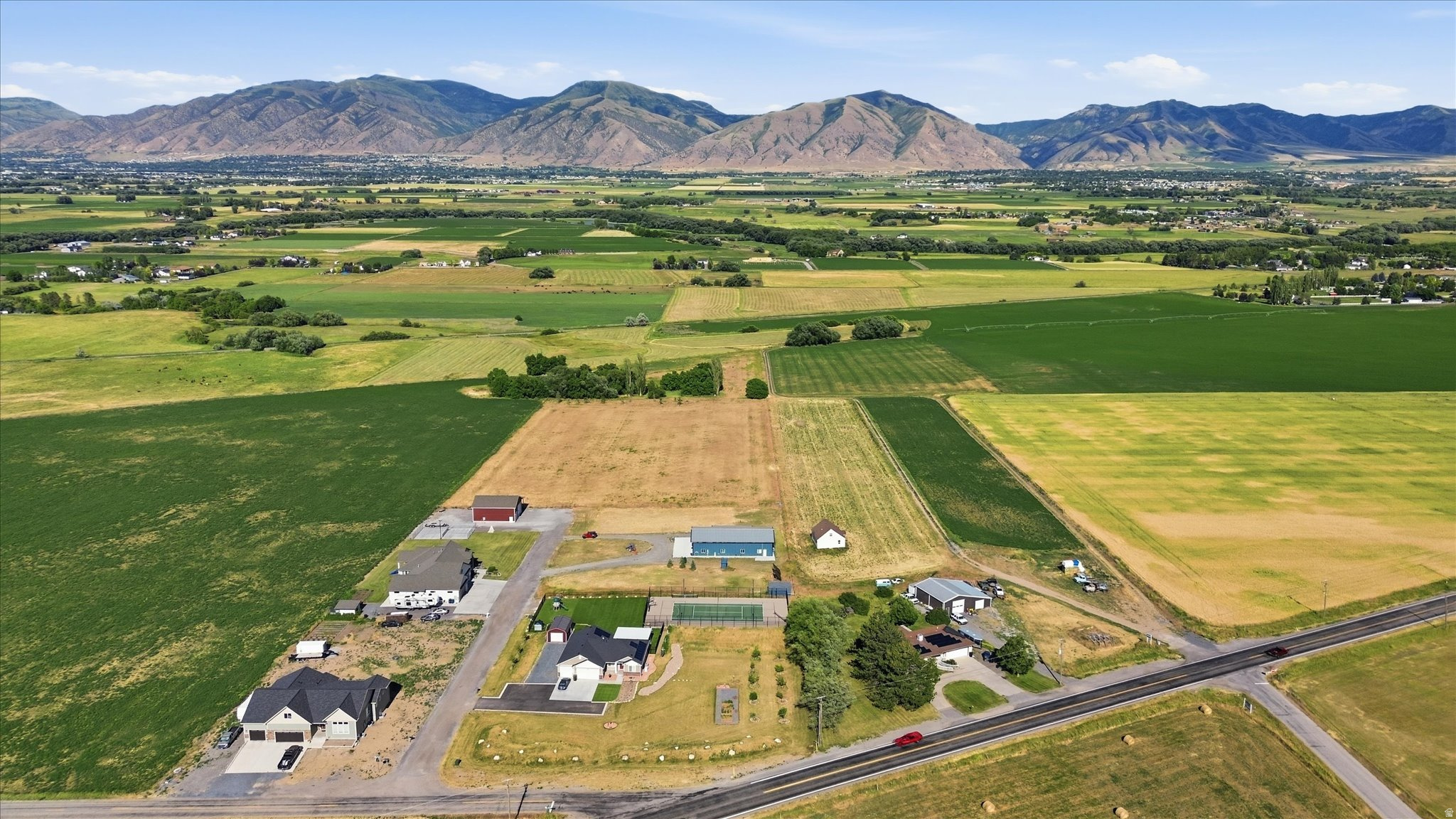 main property photo 19