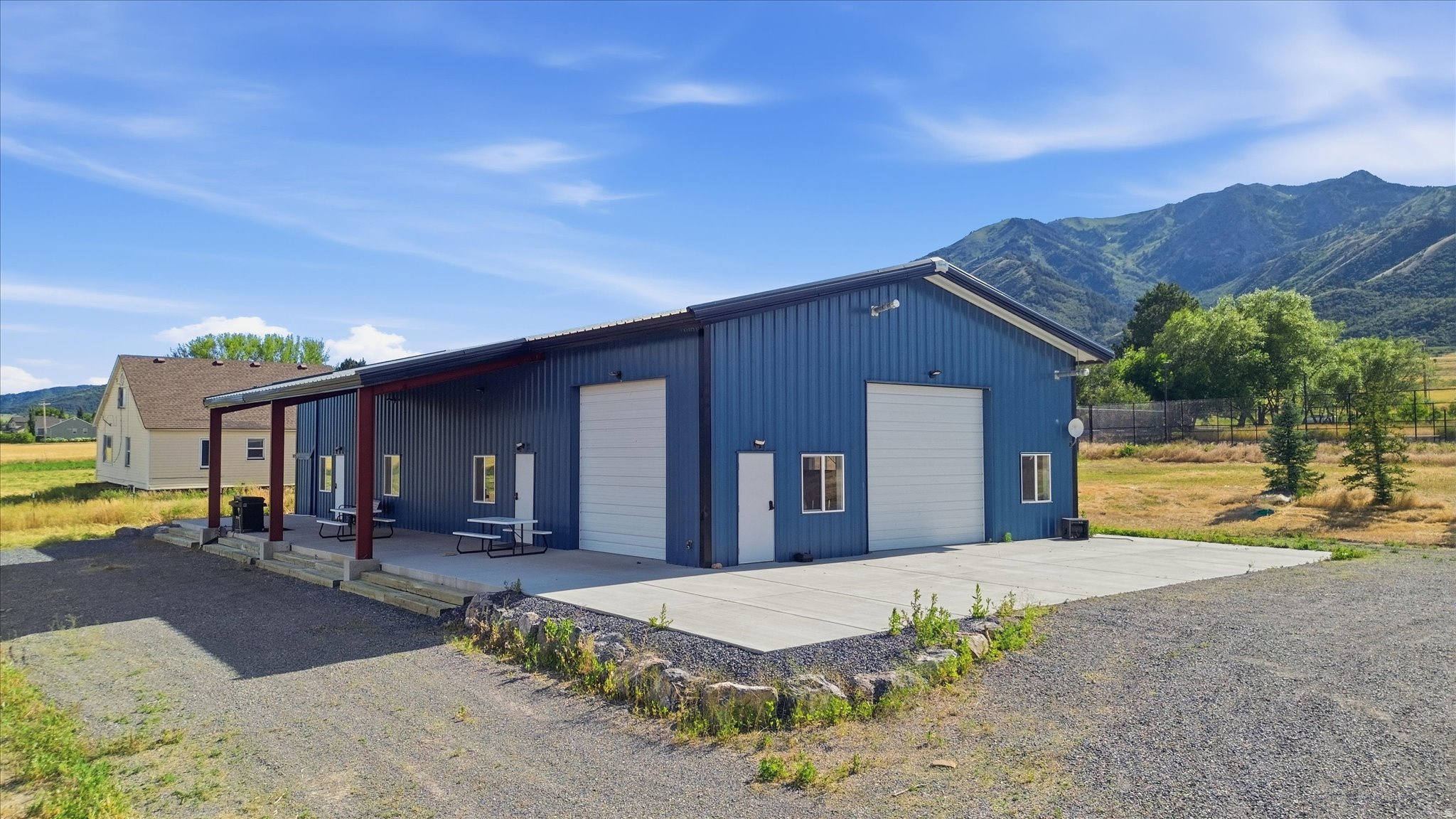 main property photo 6