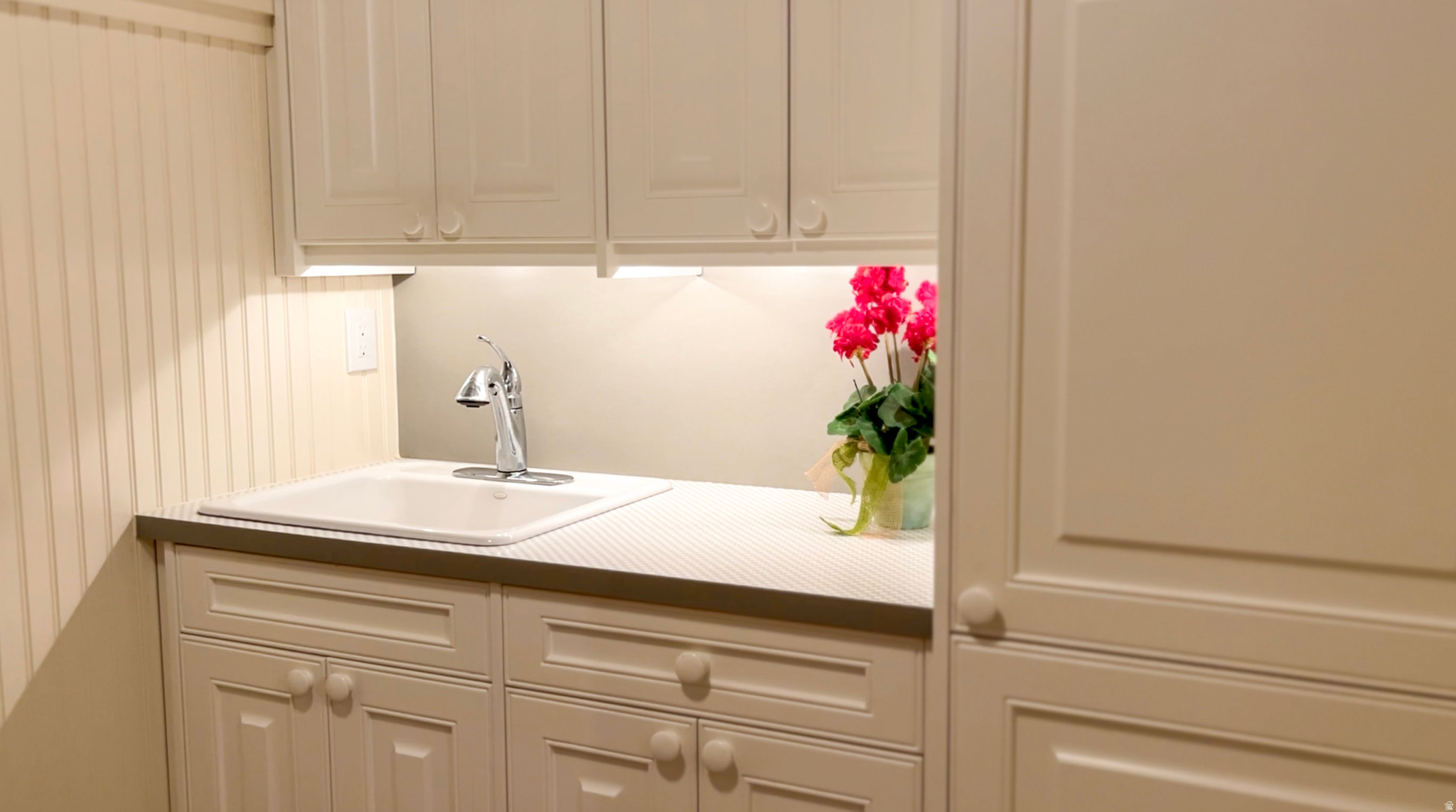 main property photo 70