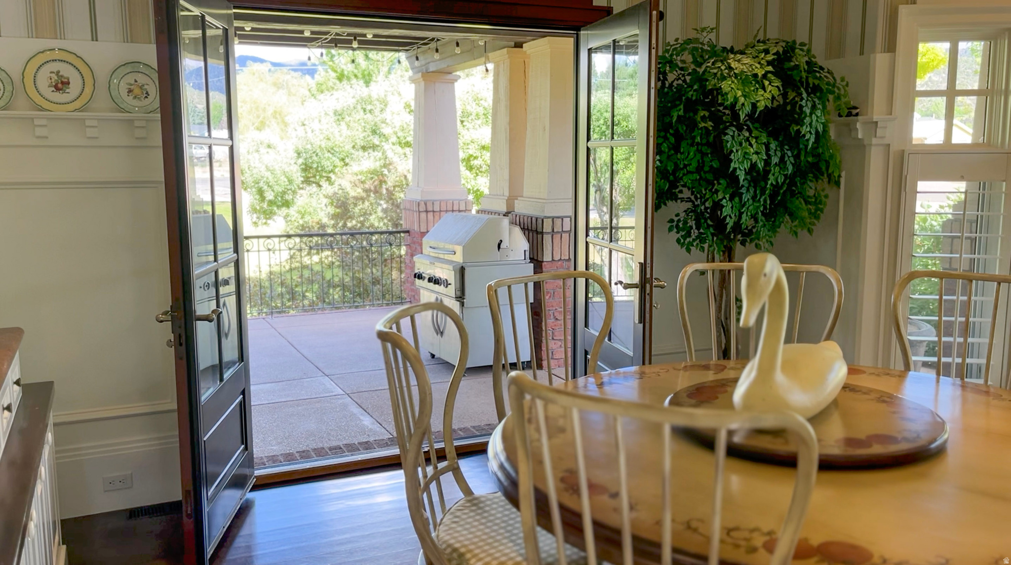 main property photo 9