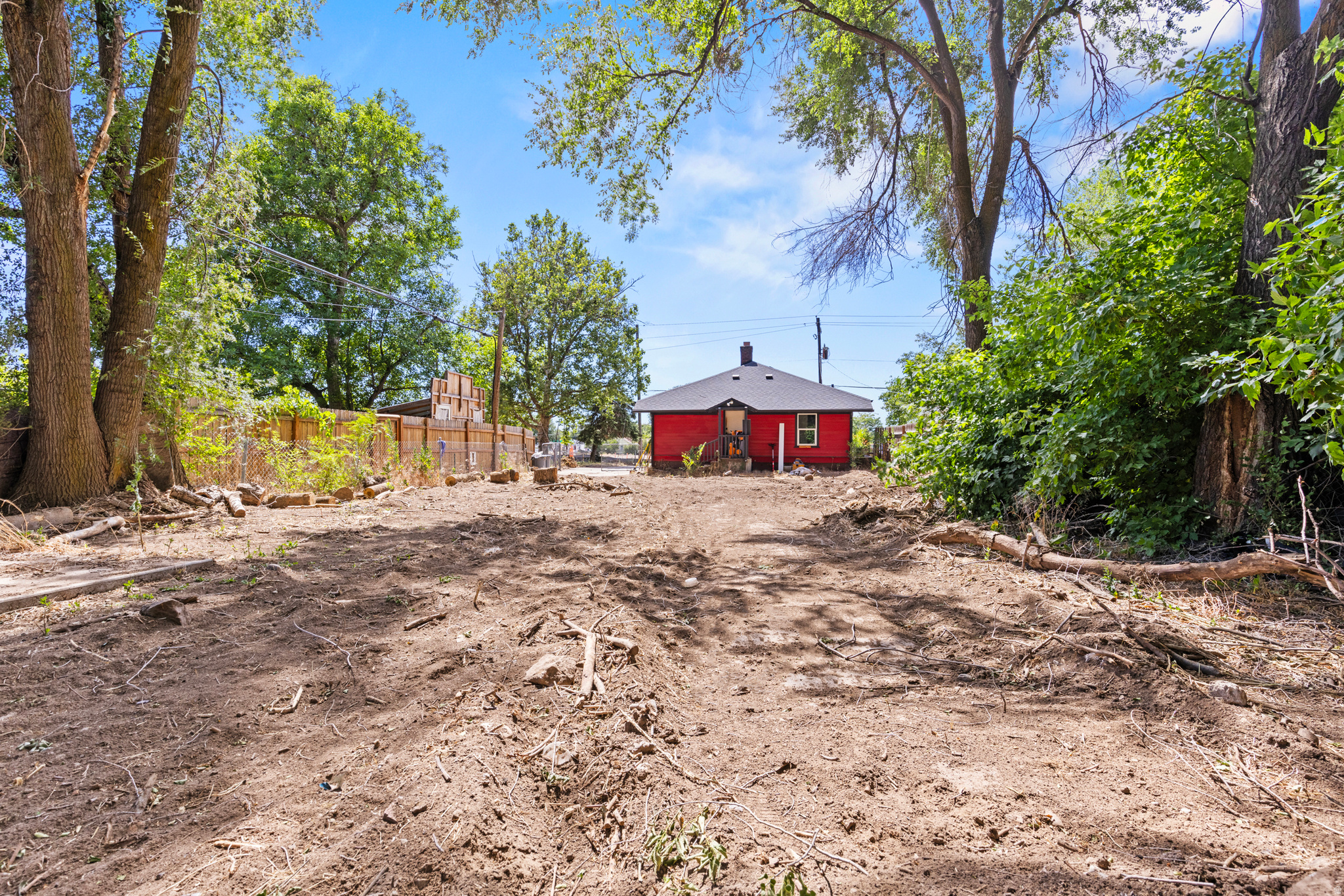 main property photo 23