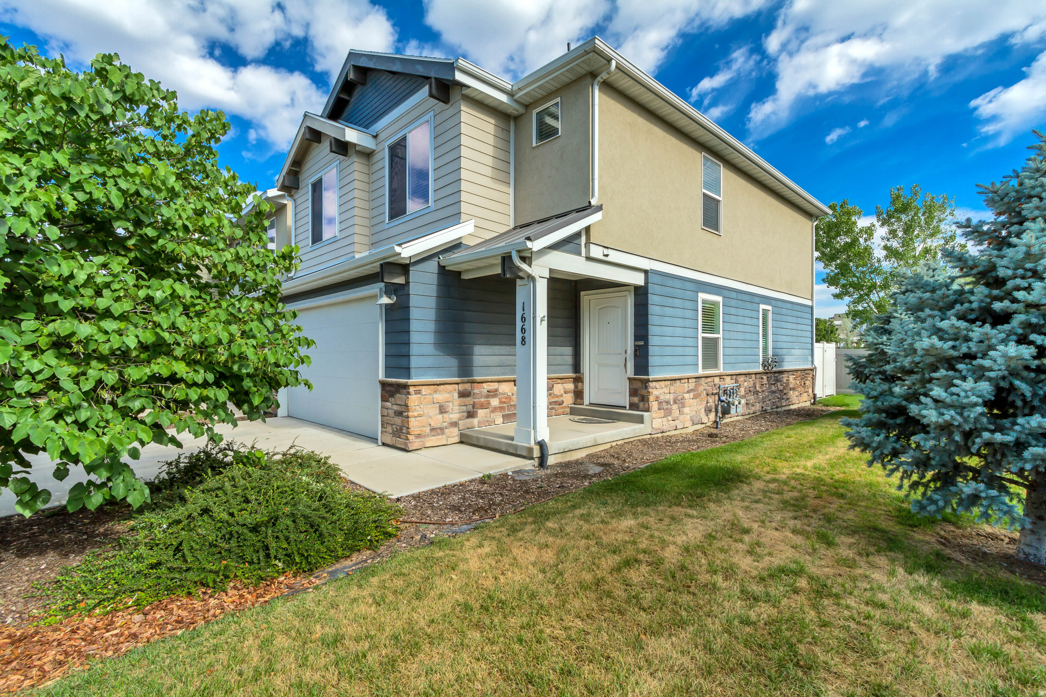 main property photo 0