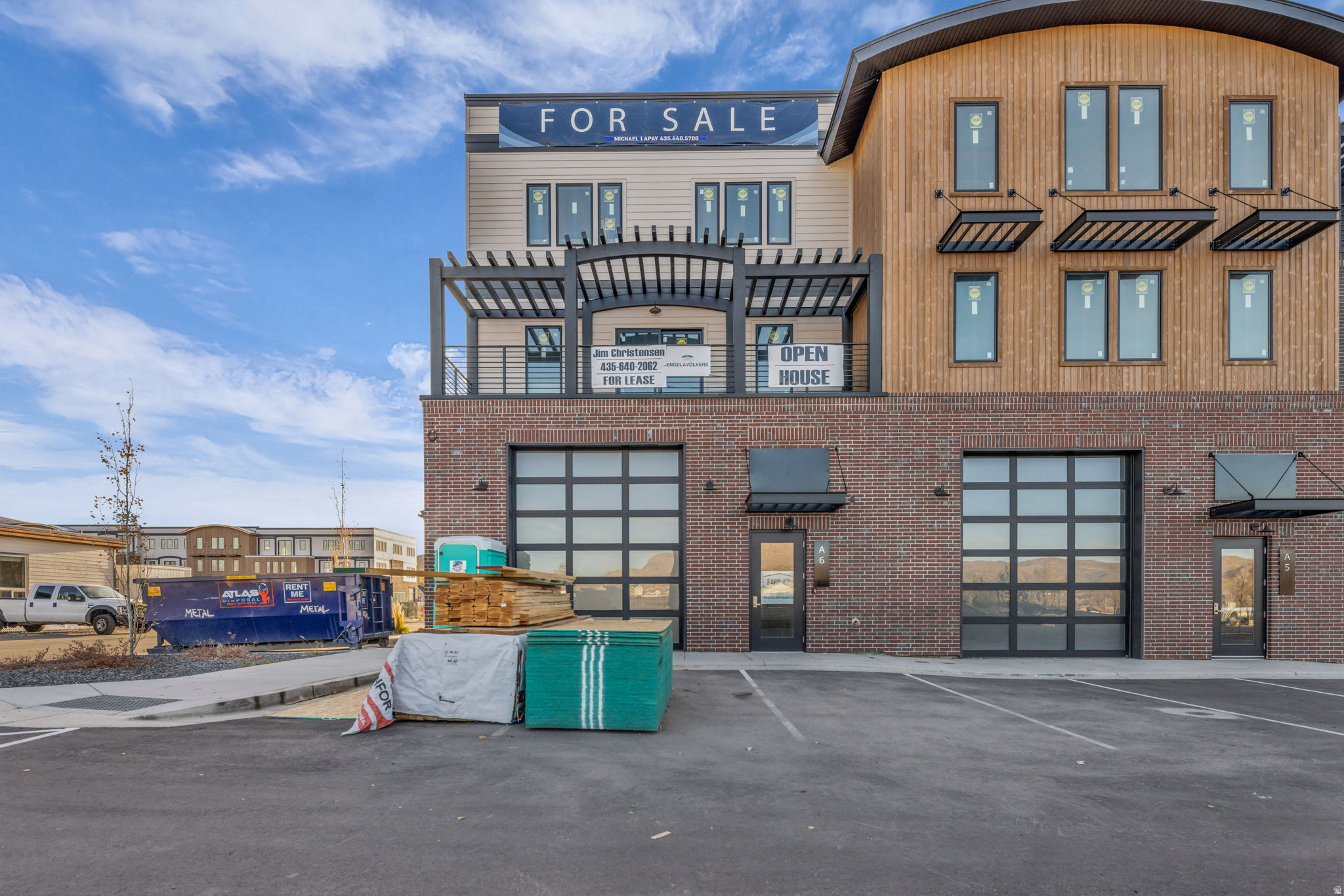 main property photo 17