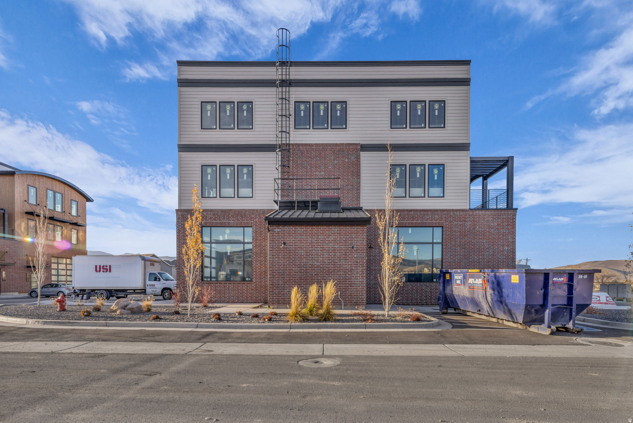 main property photo 19