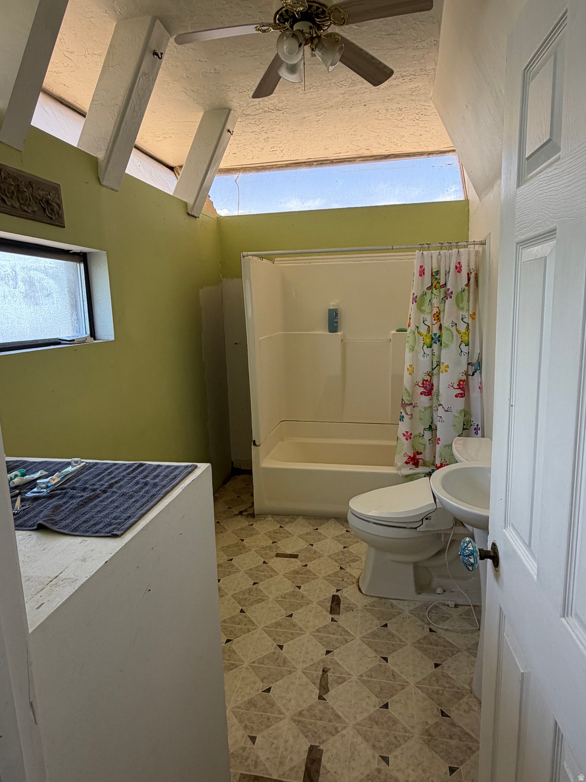 main property photo 19