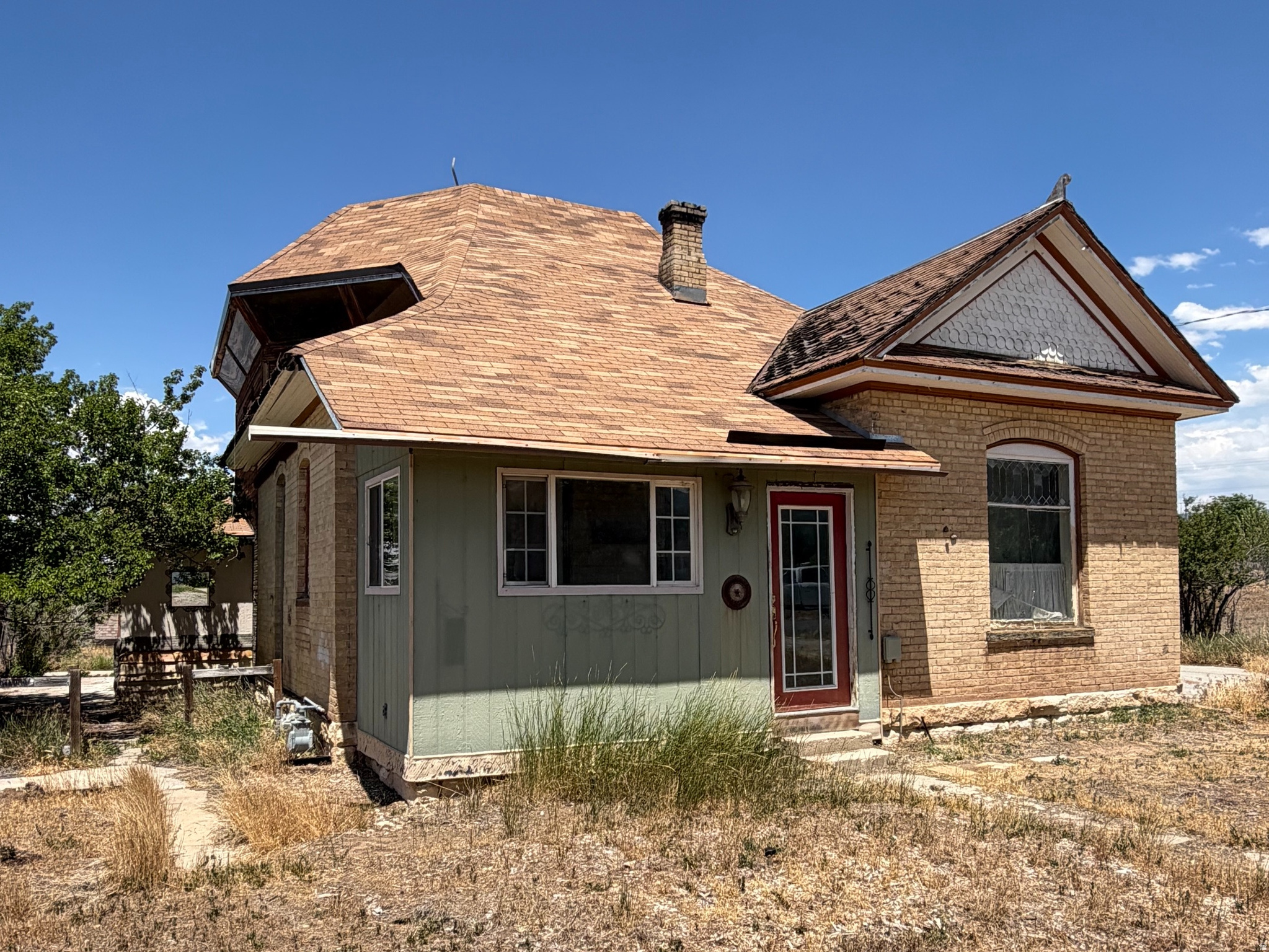 main property photo 2
