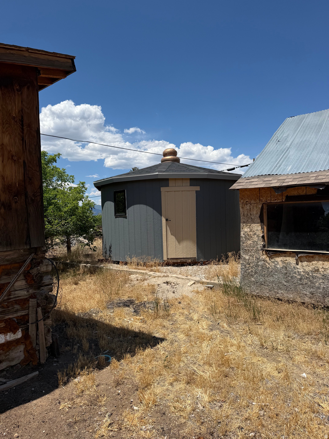 main property photo 32