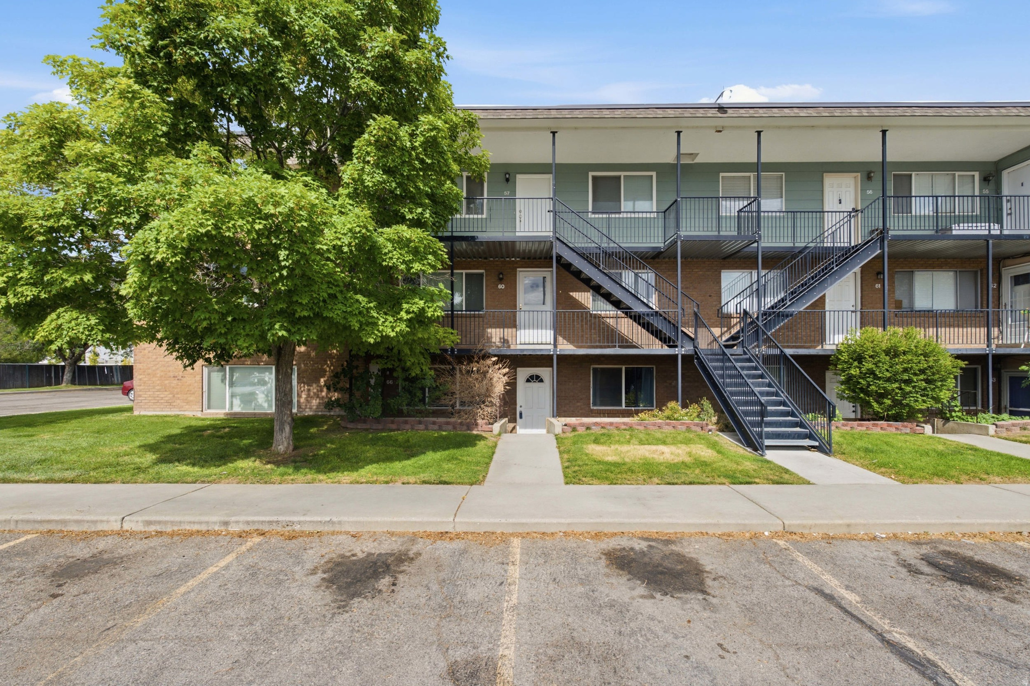 main property photo 0
