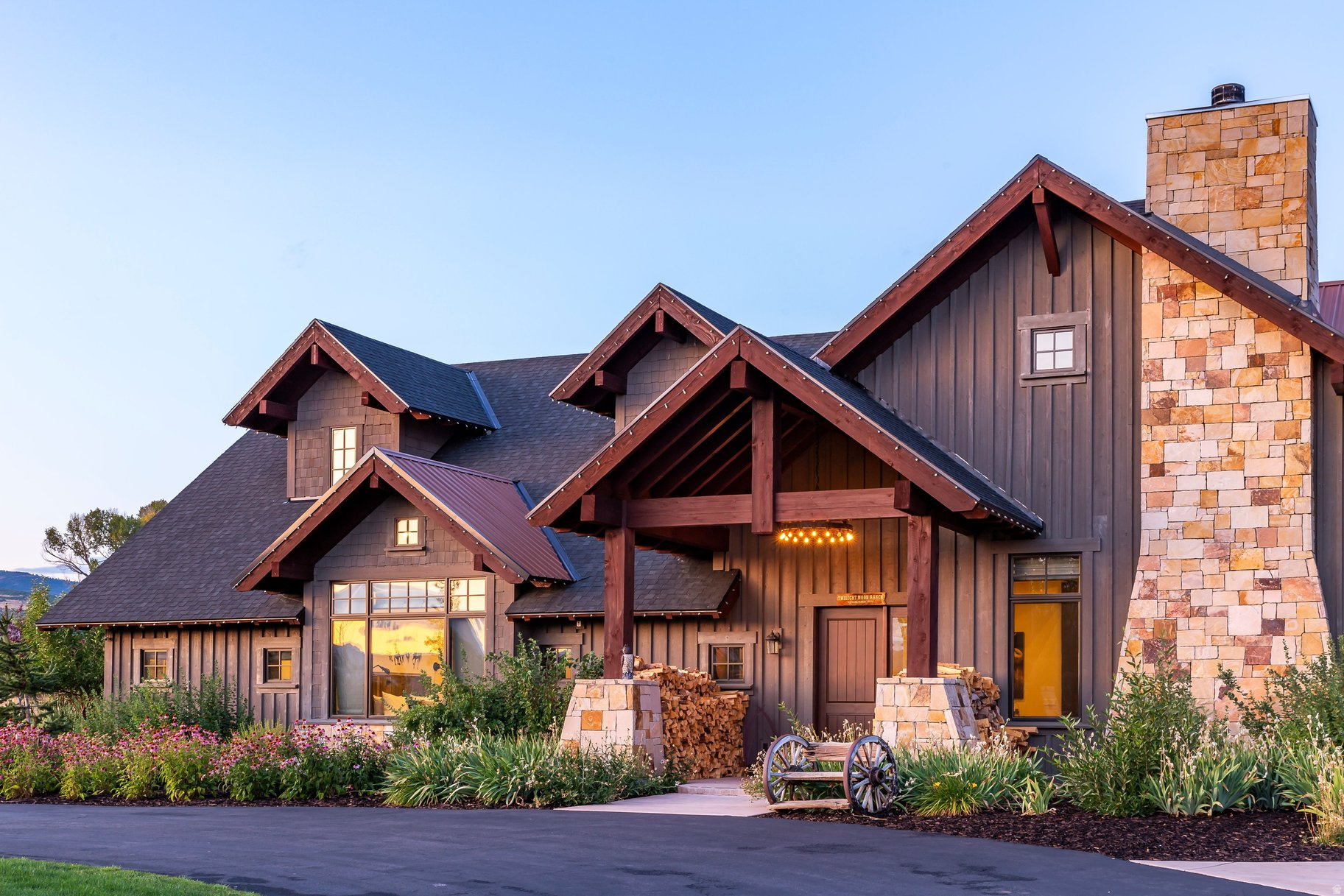 main property photo 74