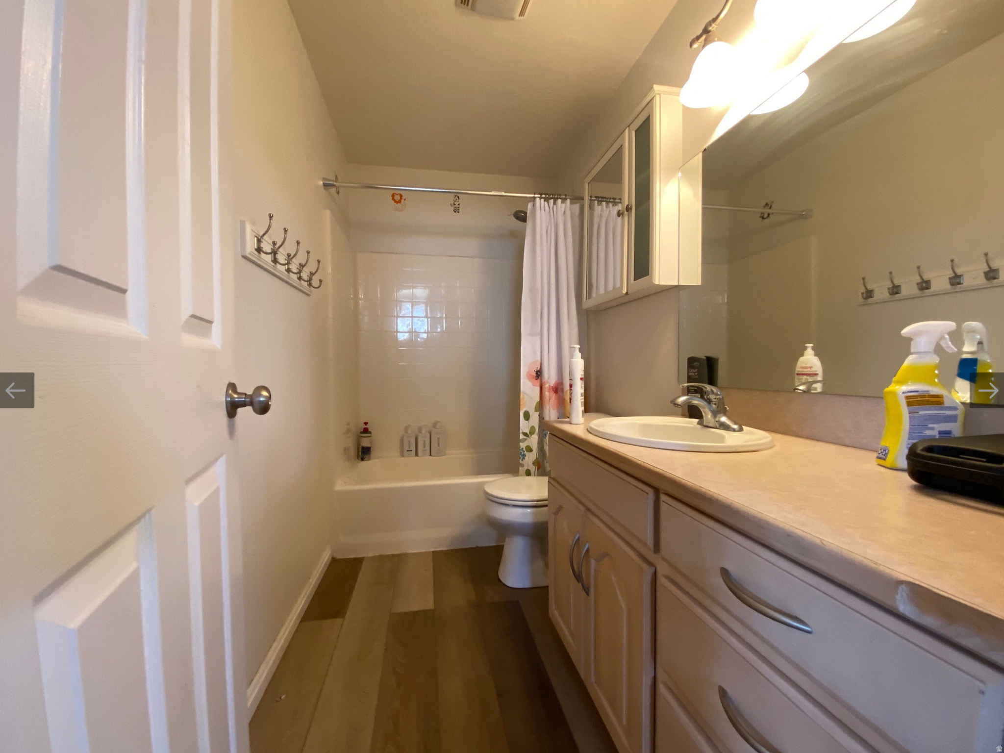 main property photo 5