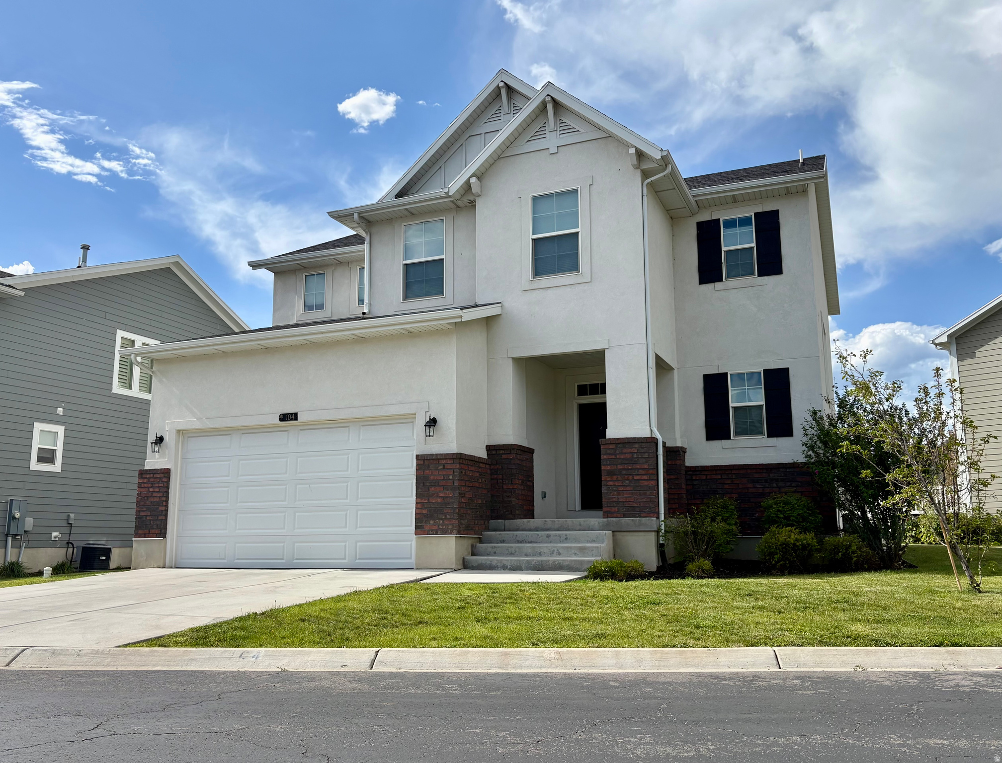 main property photo 0