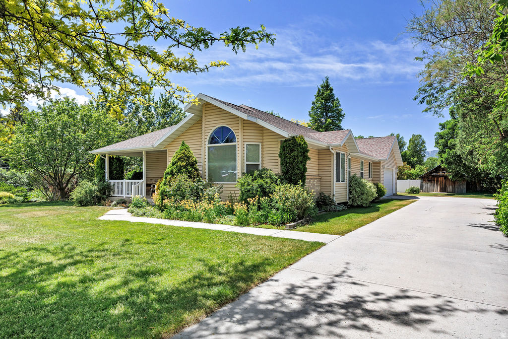 main property photo 0