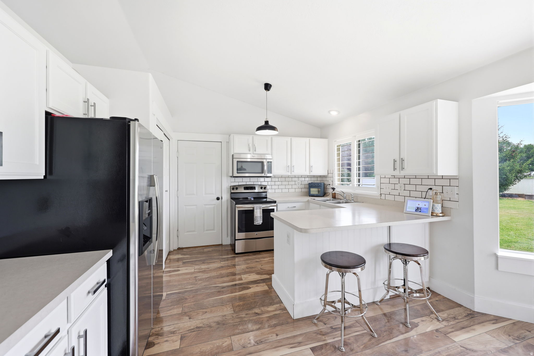 main property photo 8