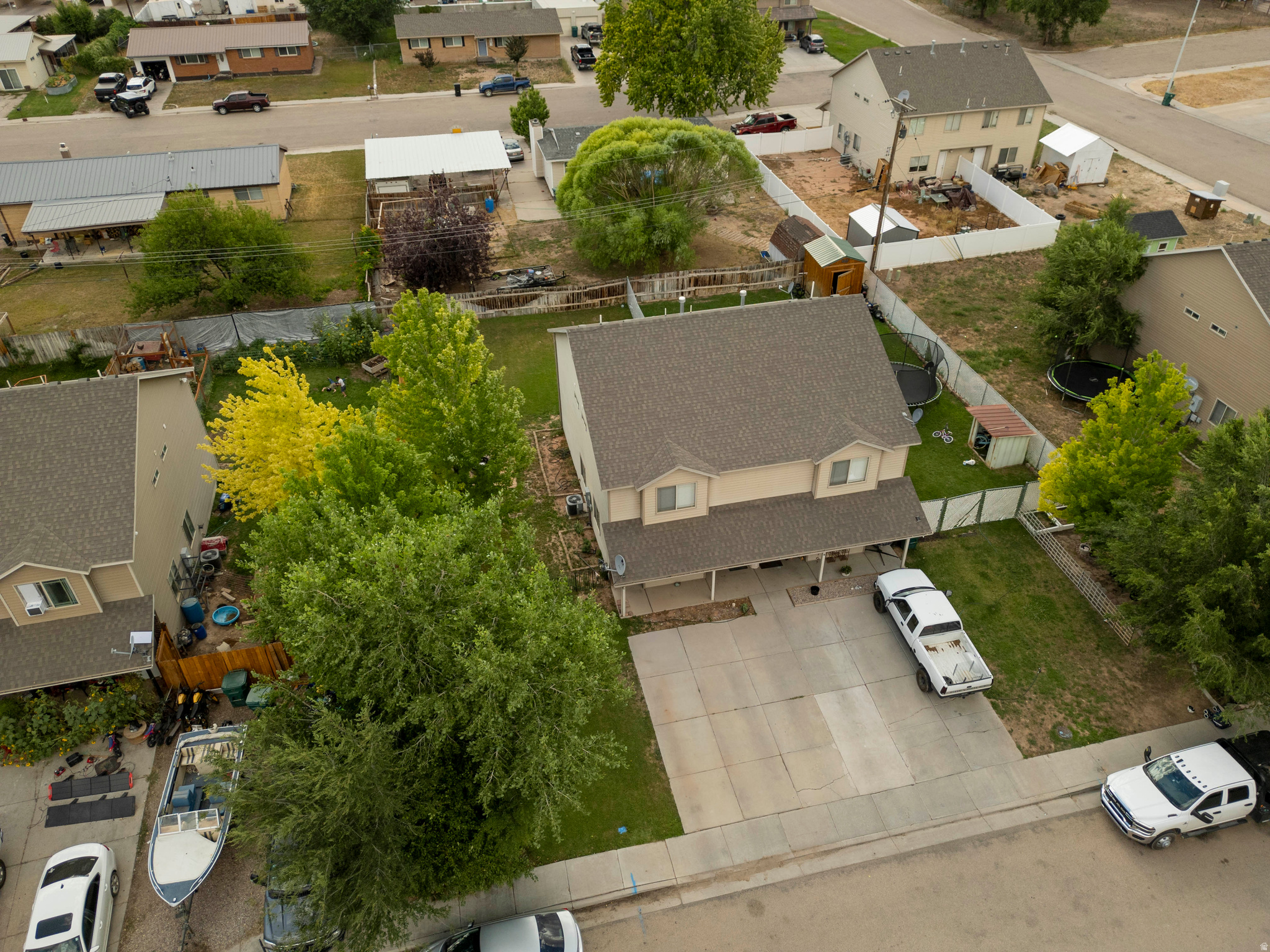main property photo 34