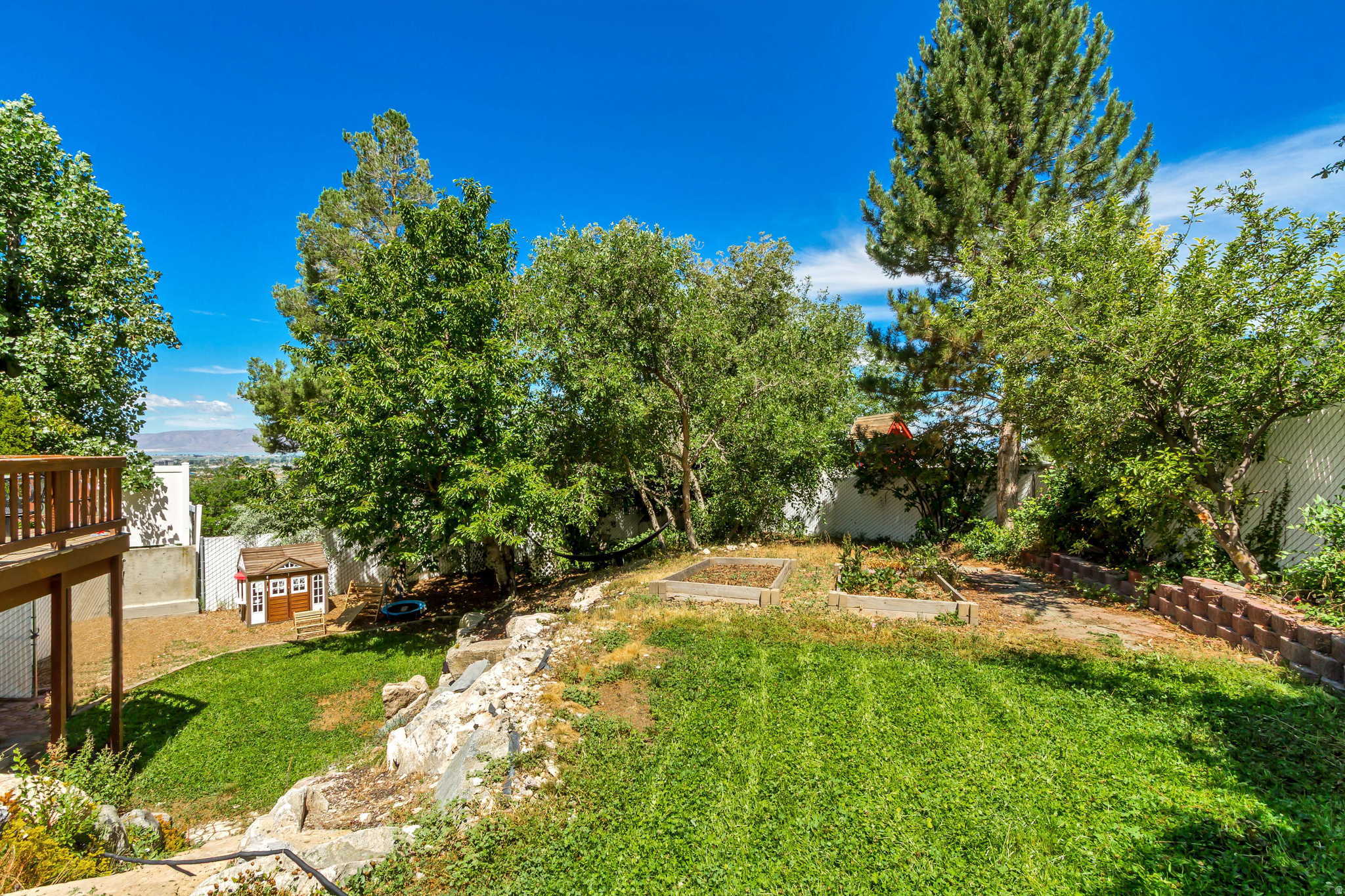 main property photo 60