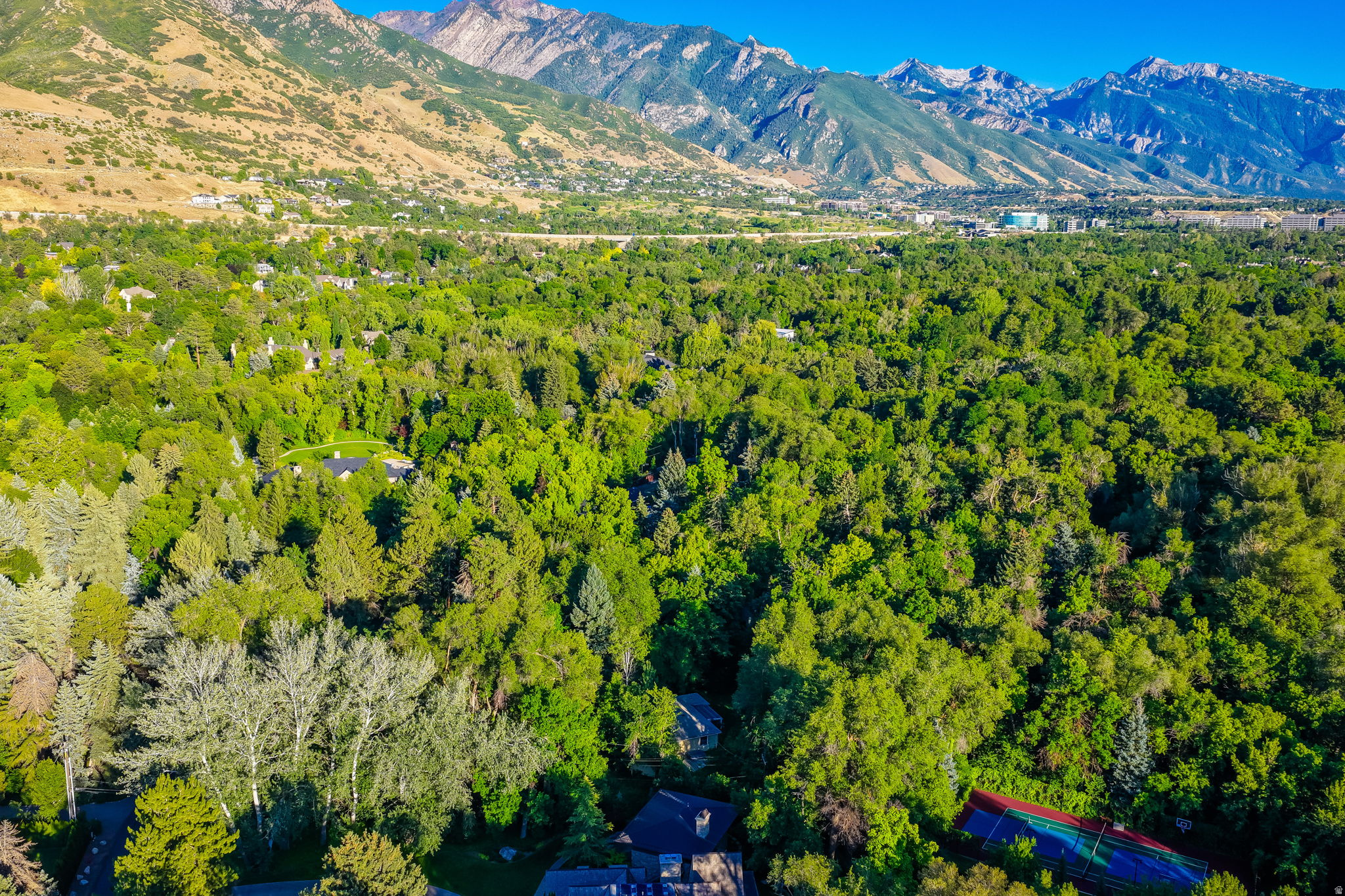 main property photo 16