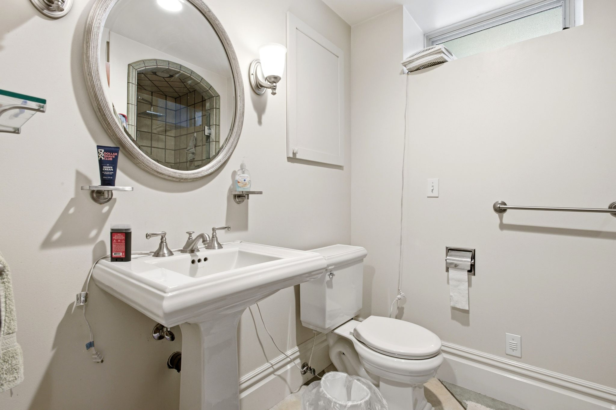 main property photo 50