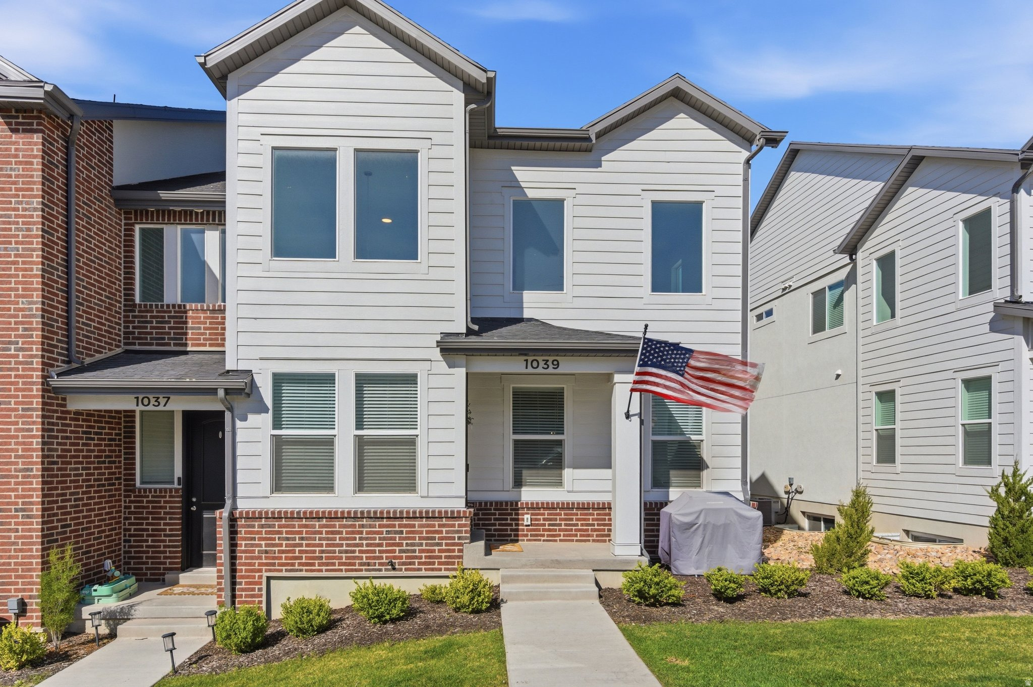 main property photo 0