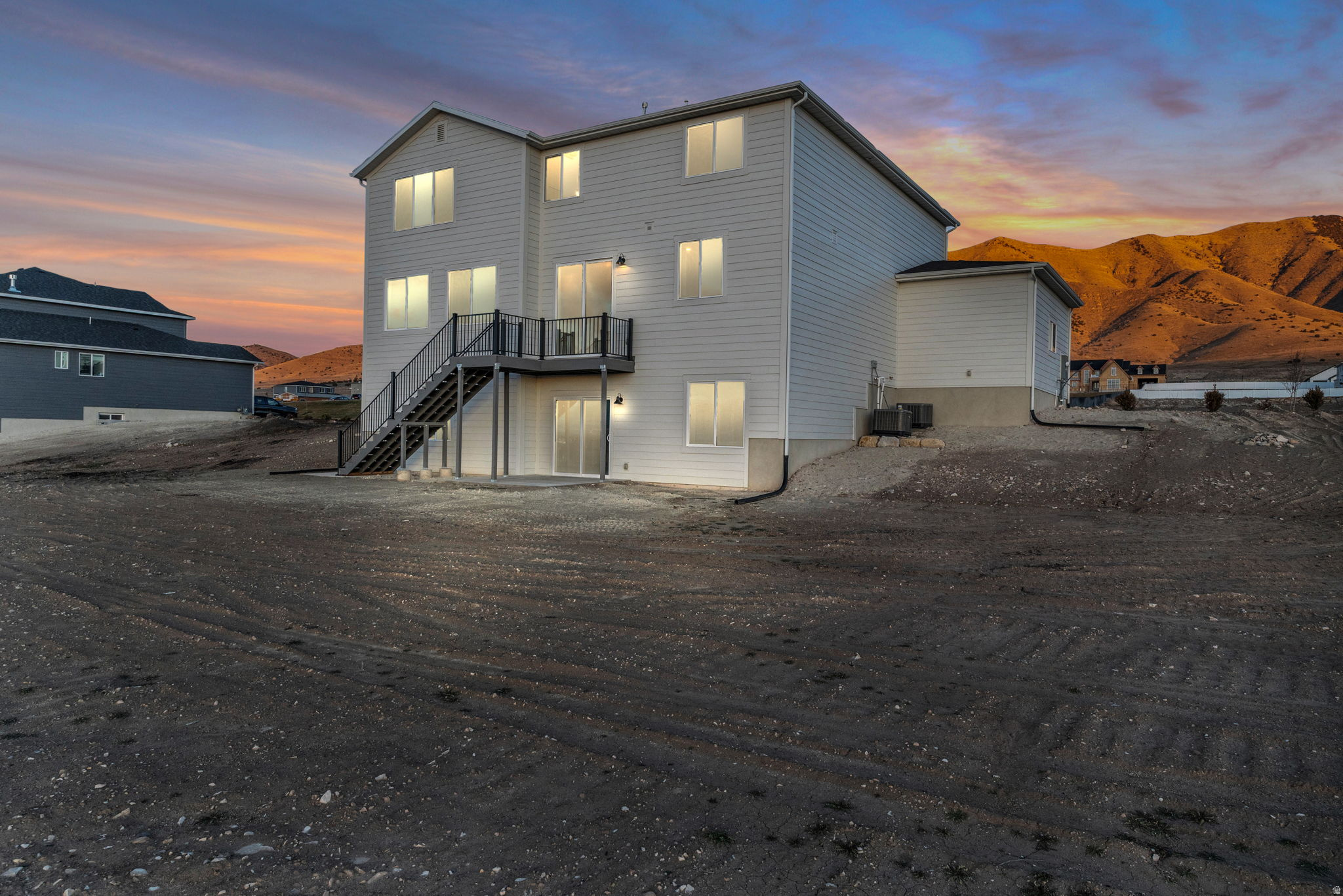 main property photo 27