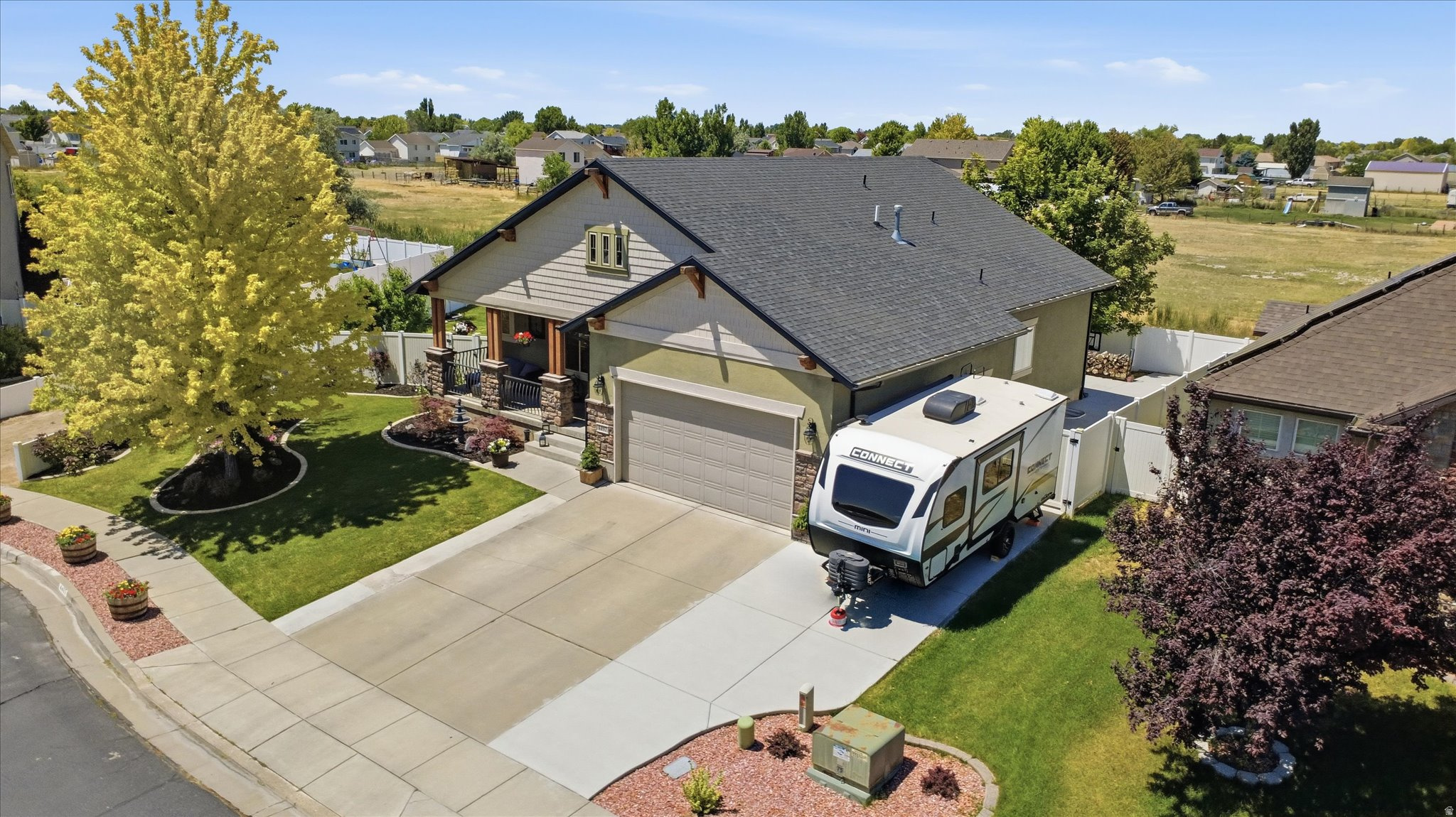 main property photo 42