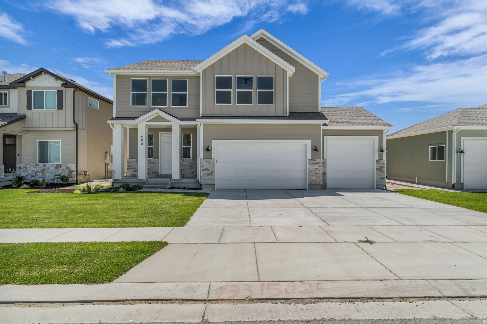 main property photo 0
