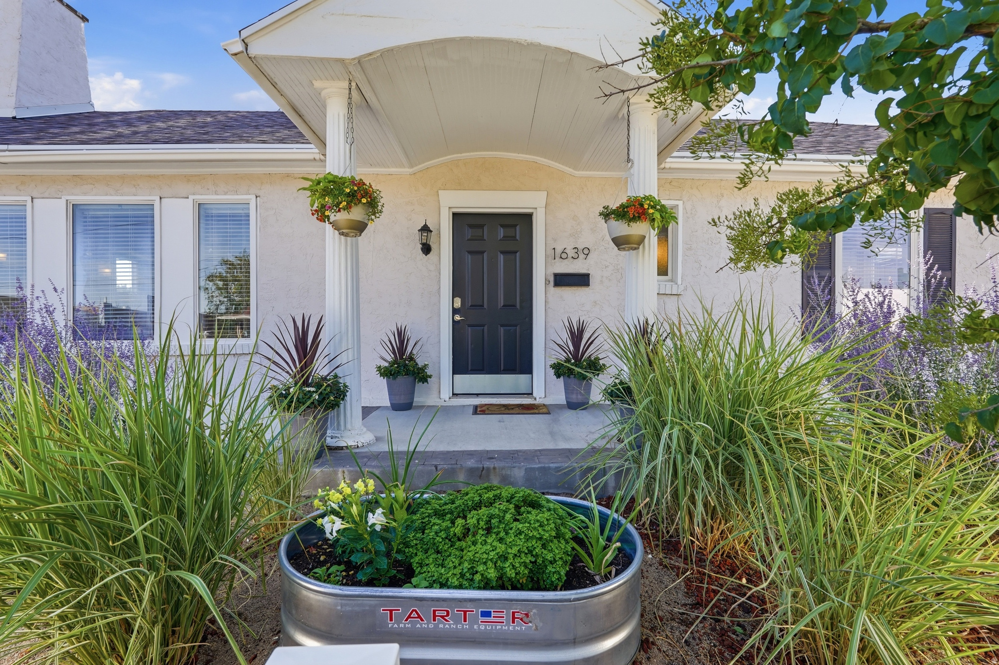 main property photo 0
