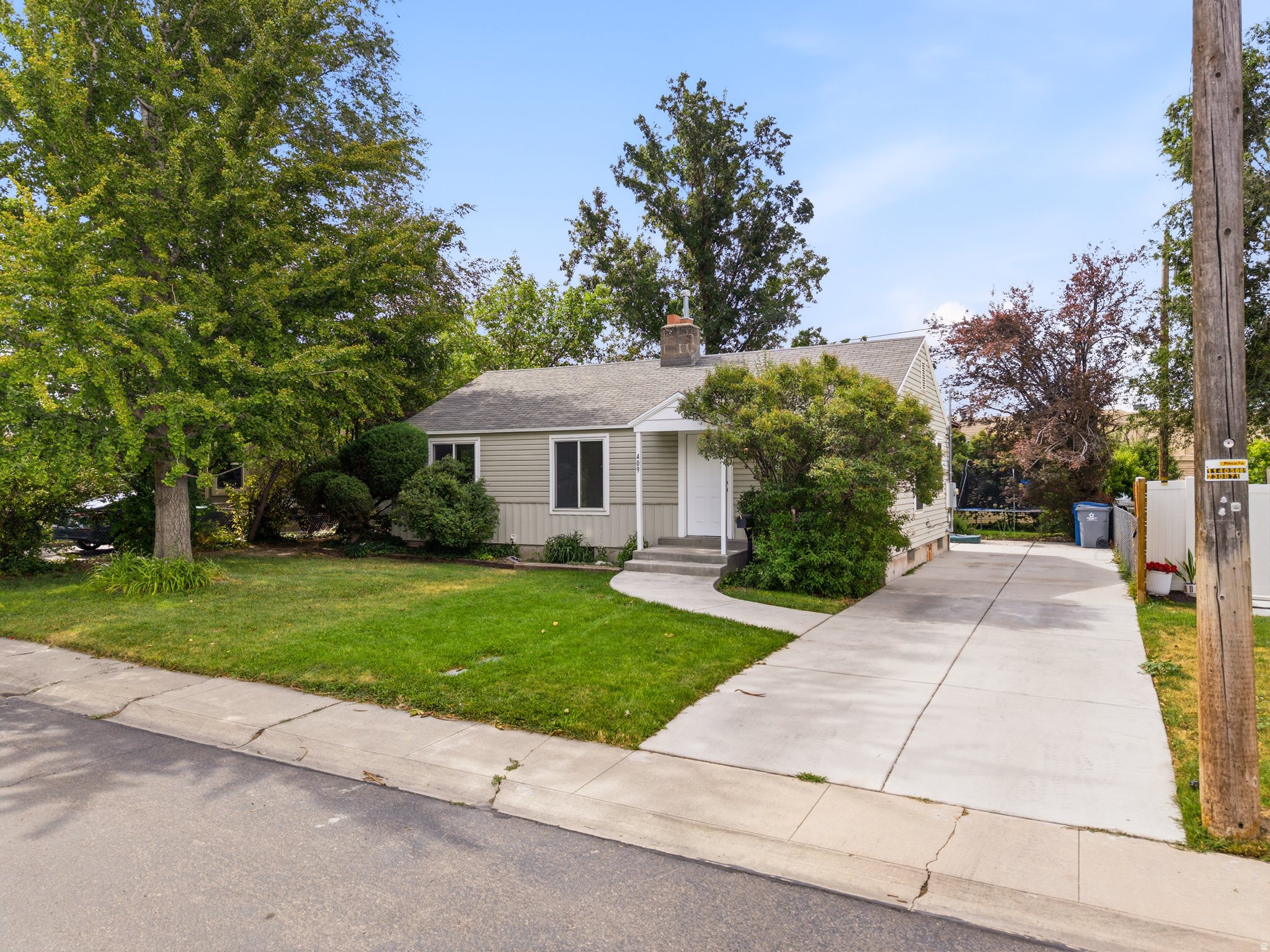 main property photo 0