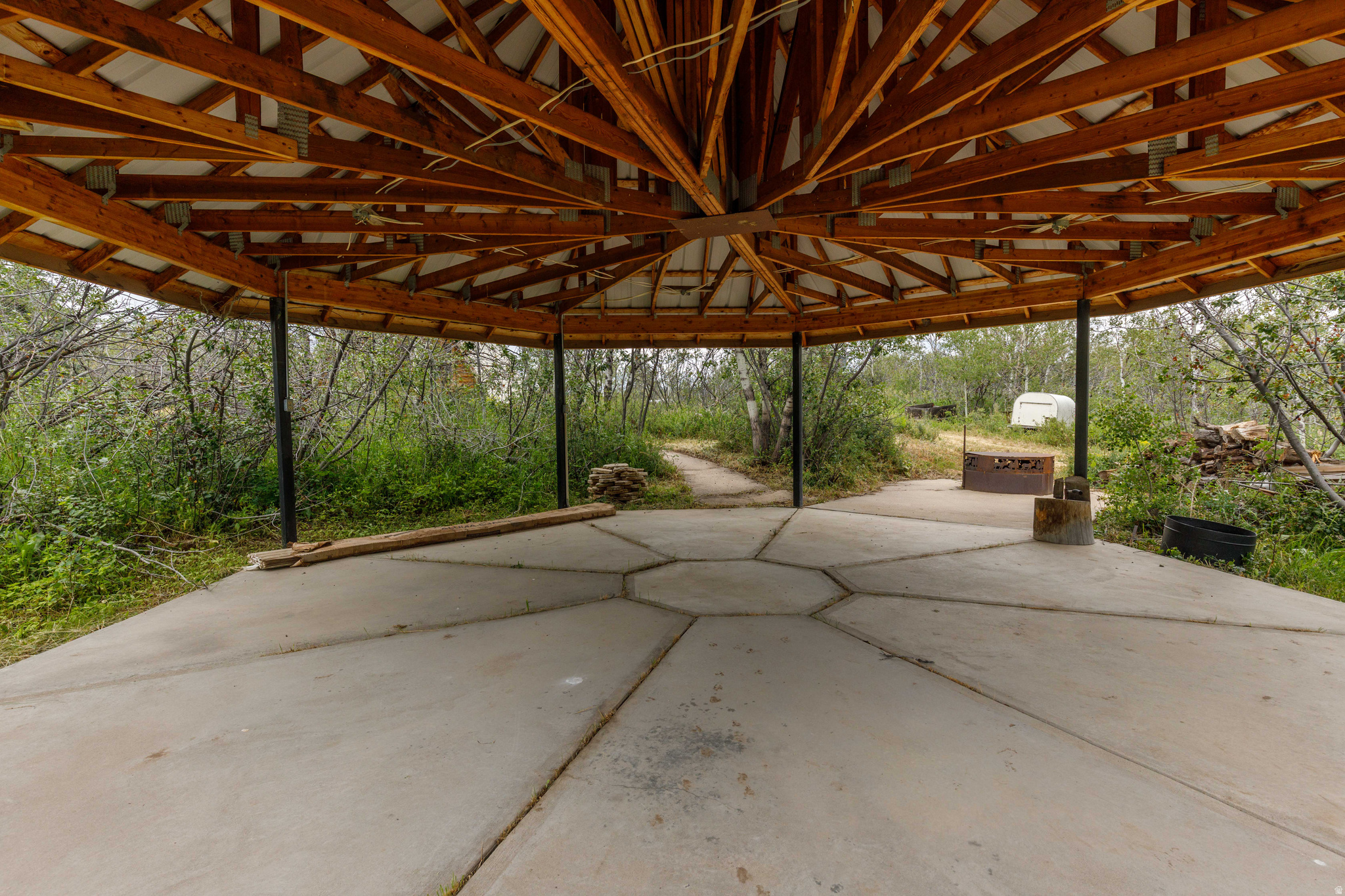 main property photo 20