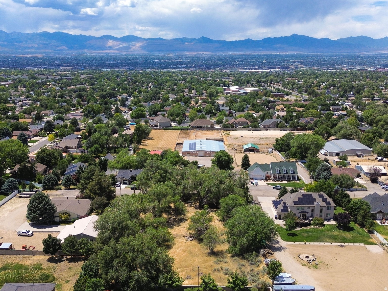 main property photo 8