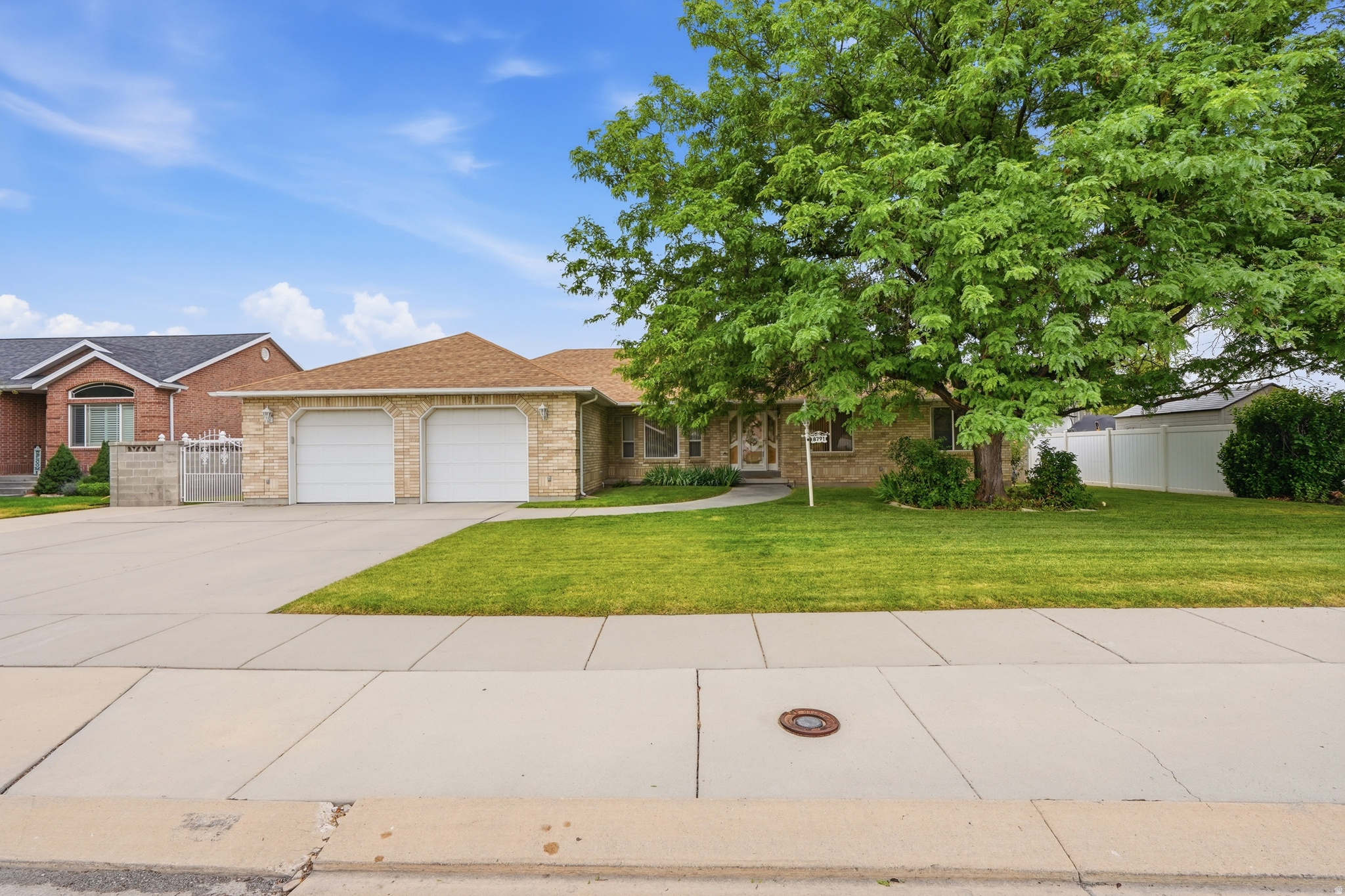 main property photo 0