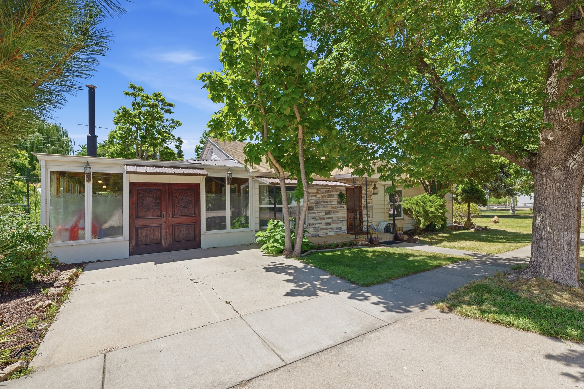 main property photo 39