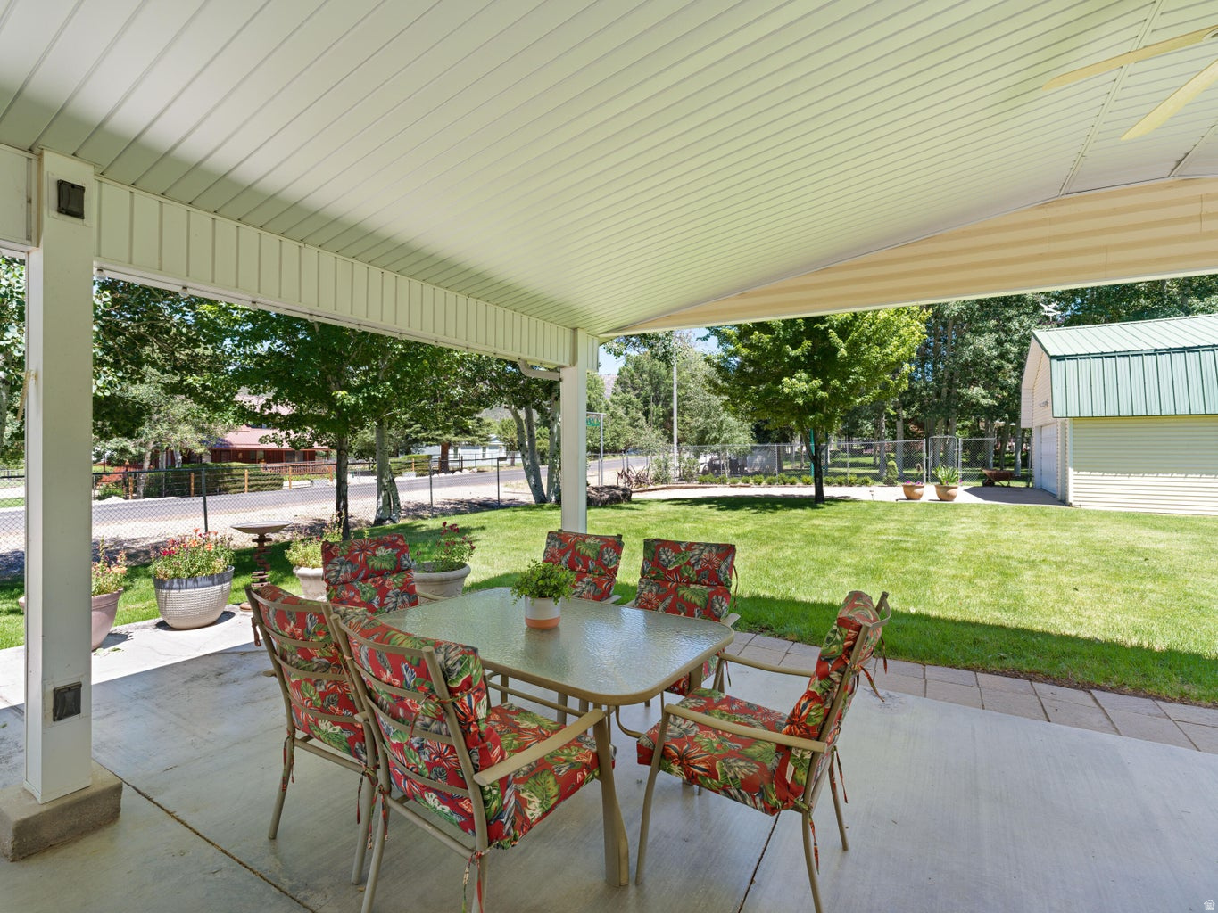 main property photo 21
