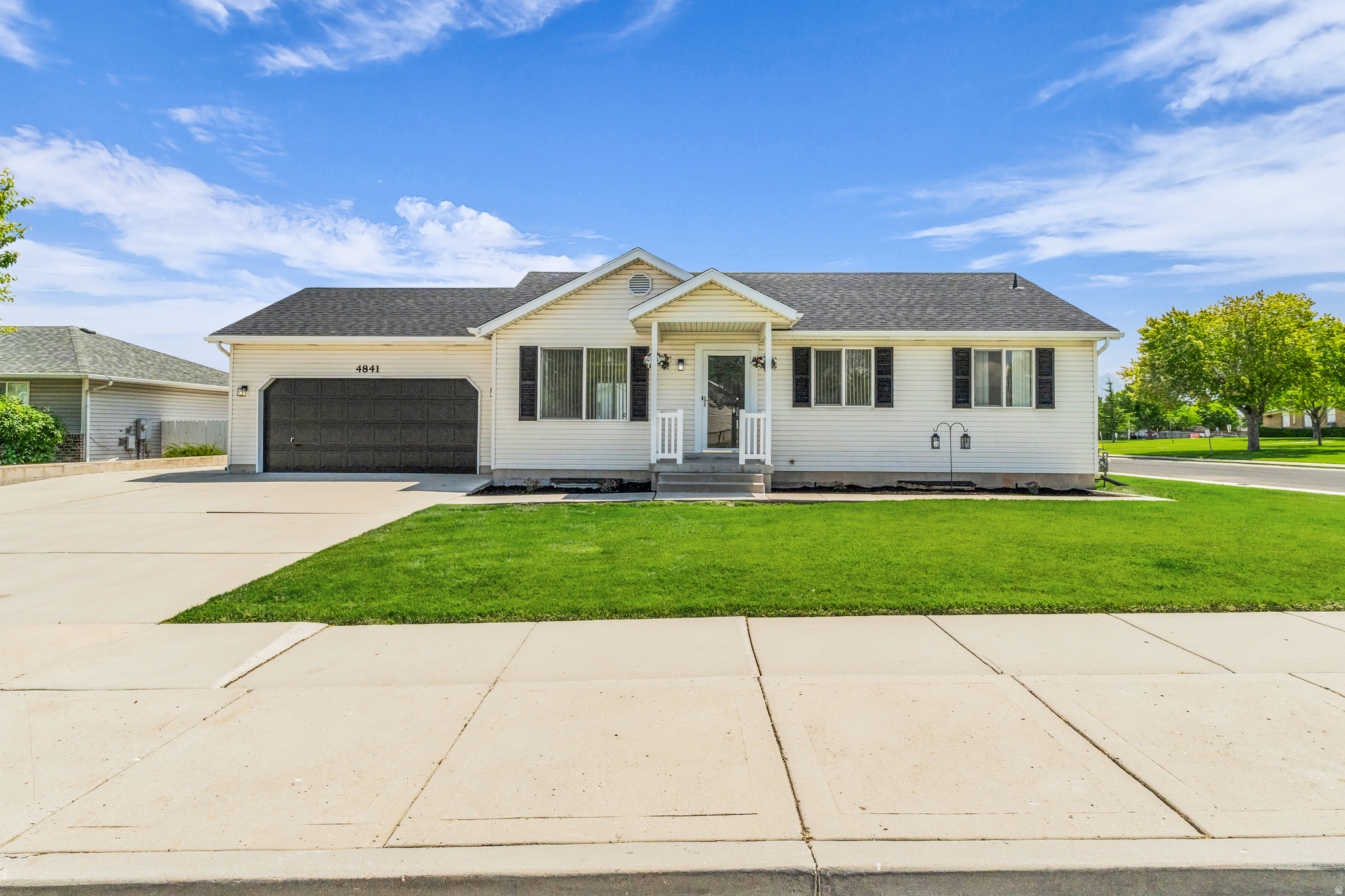 main property photo 0