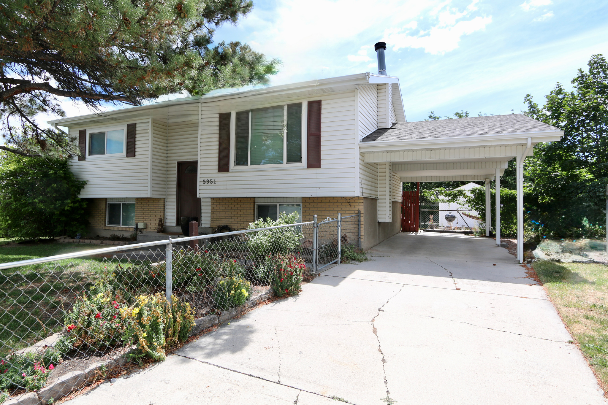 main property photo 0