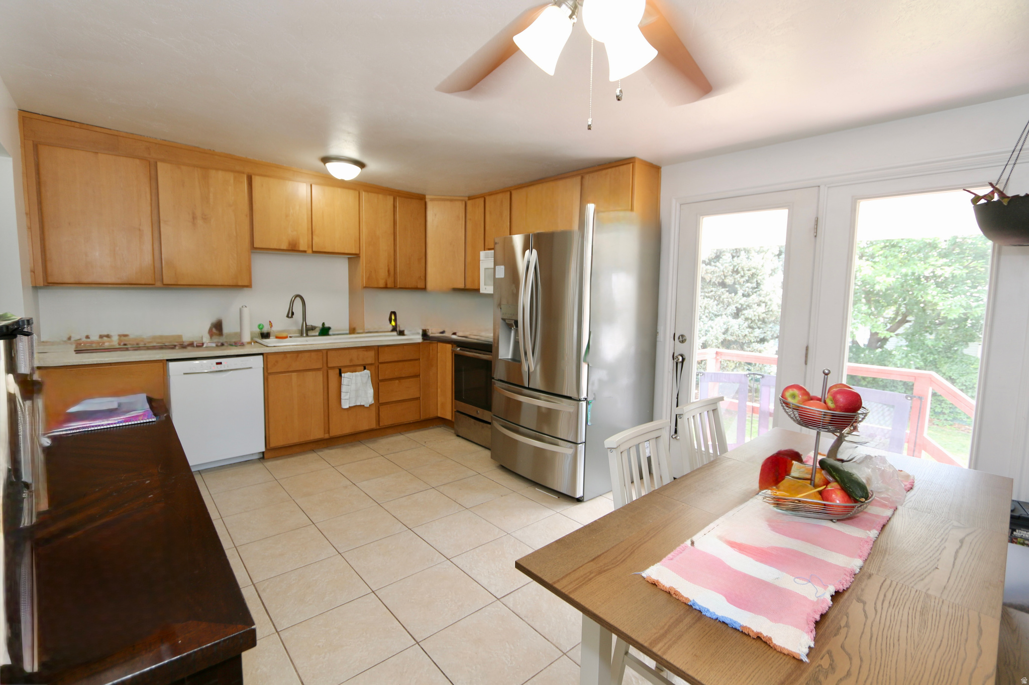 main property photo 11