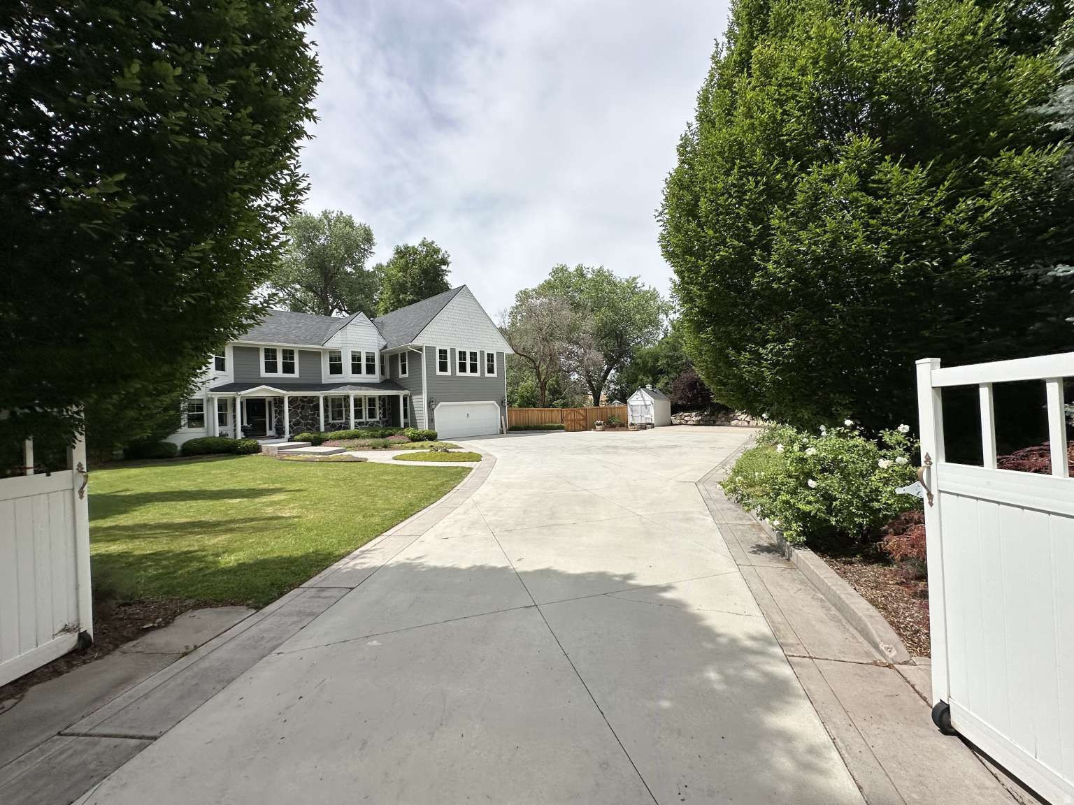 main property photo 0