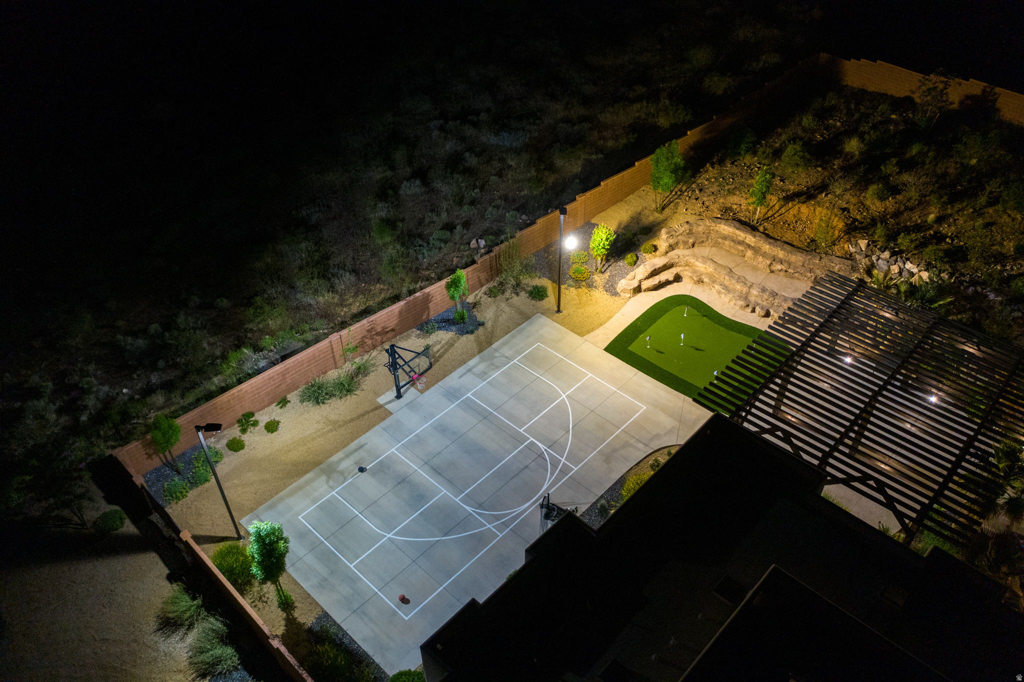 main property photo 41